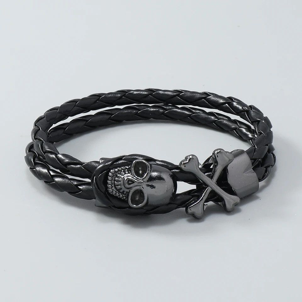 Jewelry × Leather Black Leather Goth Skull Bracelet Size ONE SIZE - 1 Thumbnail