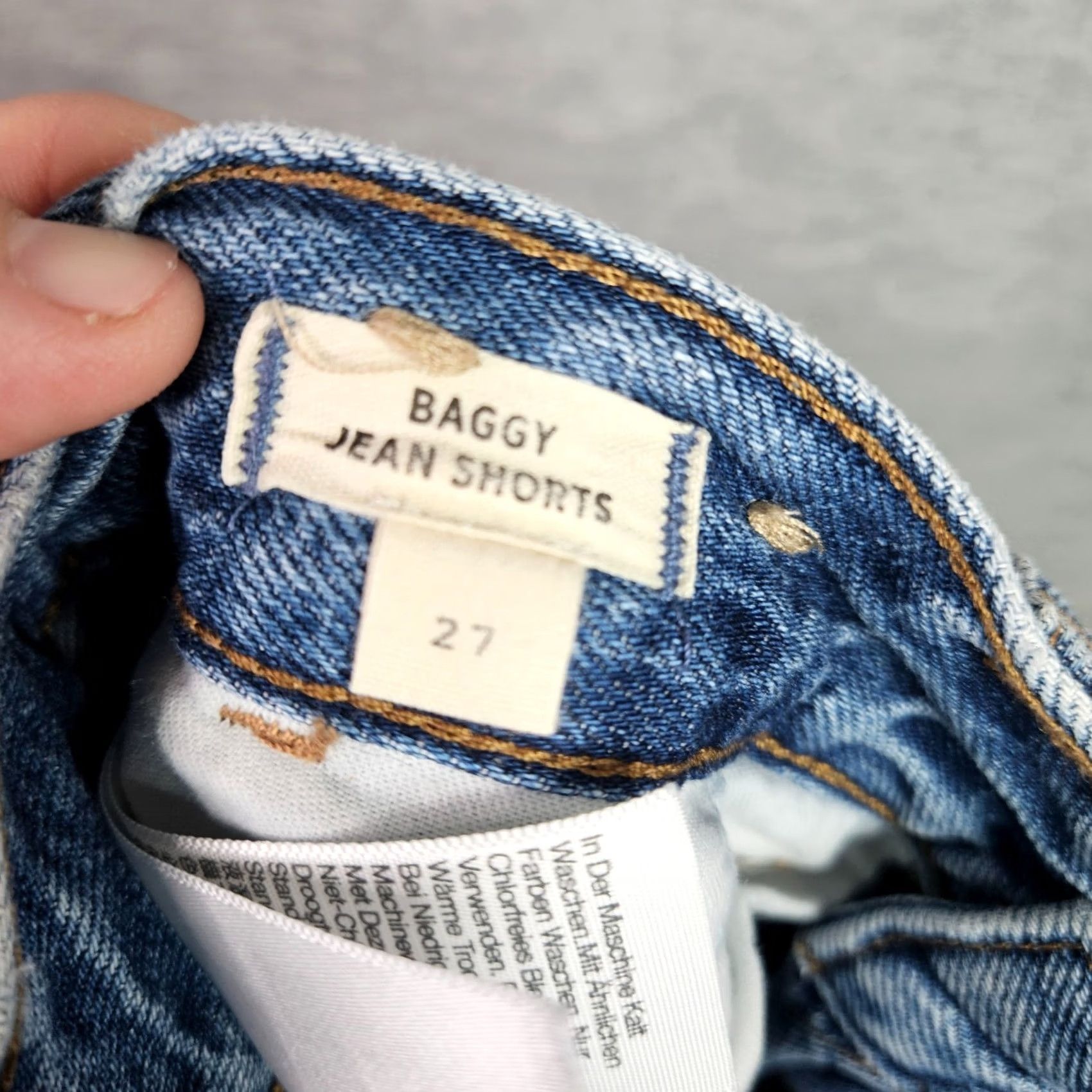 Madewell Madewell Women Baggy Jean Shorts Denim Relaxed Fit Size 27 Blue Distressed? No—Solid 100% Cotton Mid Rise Button Front Casual Vintage No Size 27" / US 4 / IT 40 - 7 Thumbnail
