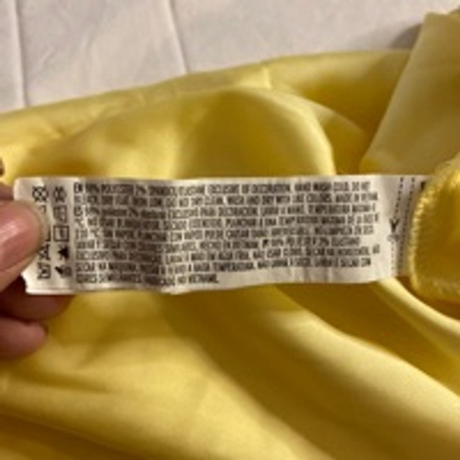 Forever 21 Forever 21 Yellow Satin Mini Skirt Y2K Going Out XS Size 24" / US 00 / IT 34 - 4 Thumbnail