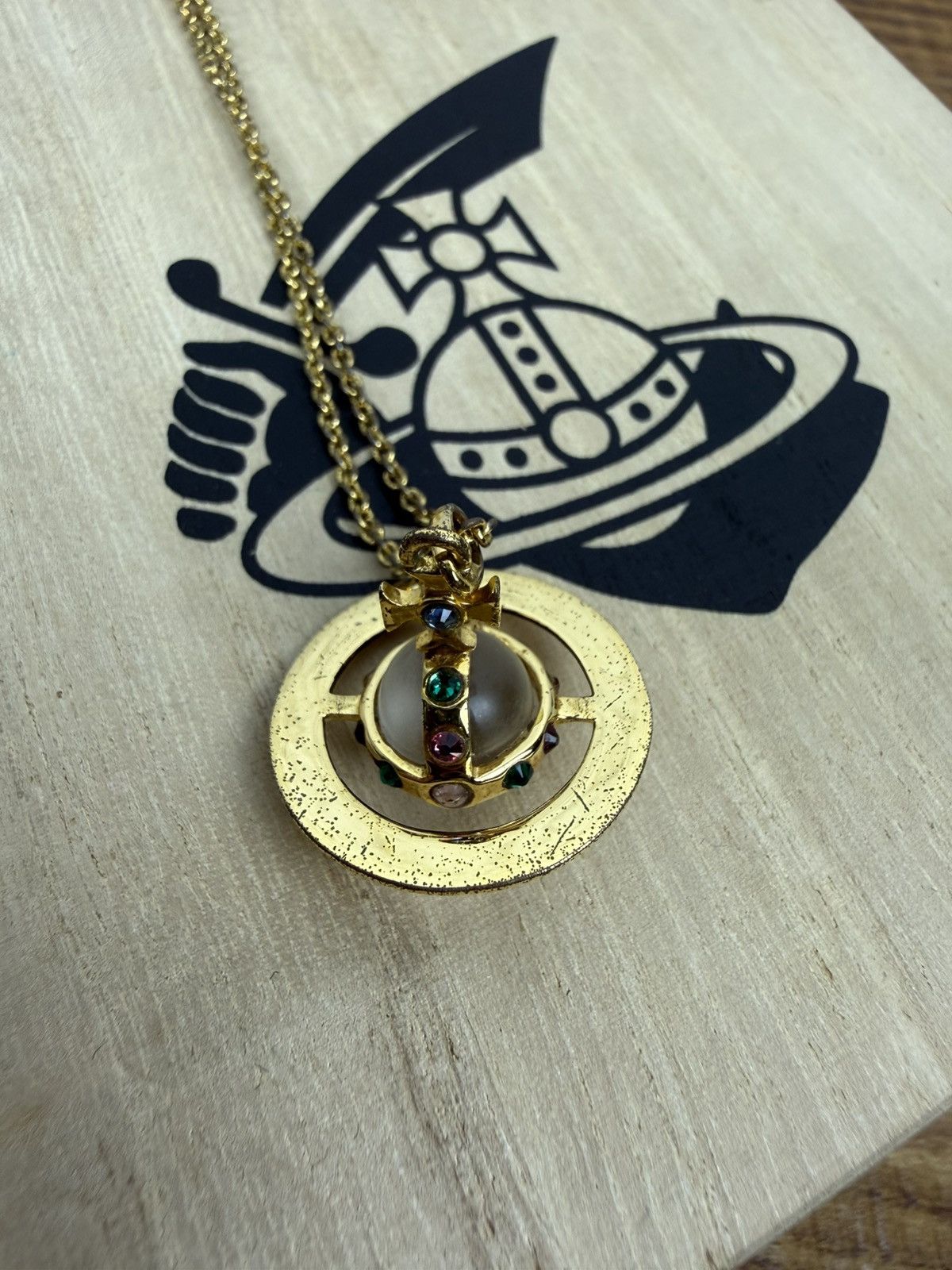 Vivienne Westwood Vintage Vivienne Westwood Tiny Lucite Orb Necklace Gold Size ONE SIZE - 6 Thumbnail