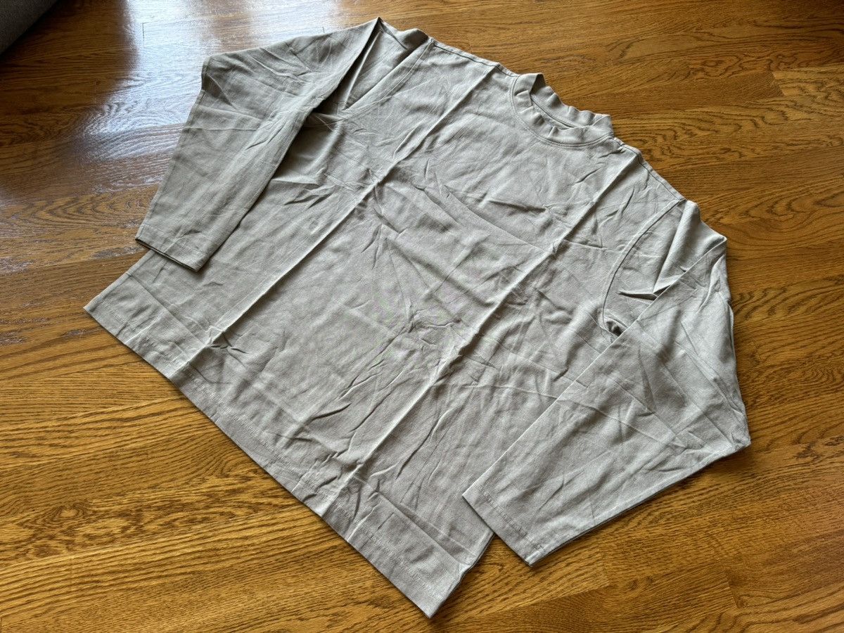 Gap Medium Gap Yeezy Long Sleeve T-Shirt Light Gray Kanye West Size US M / EU 48-50 / 2 - 4 Thumbnail