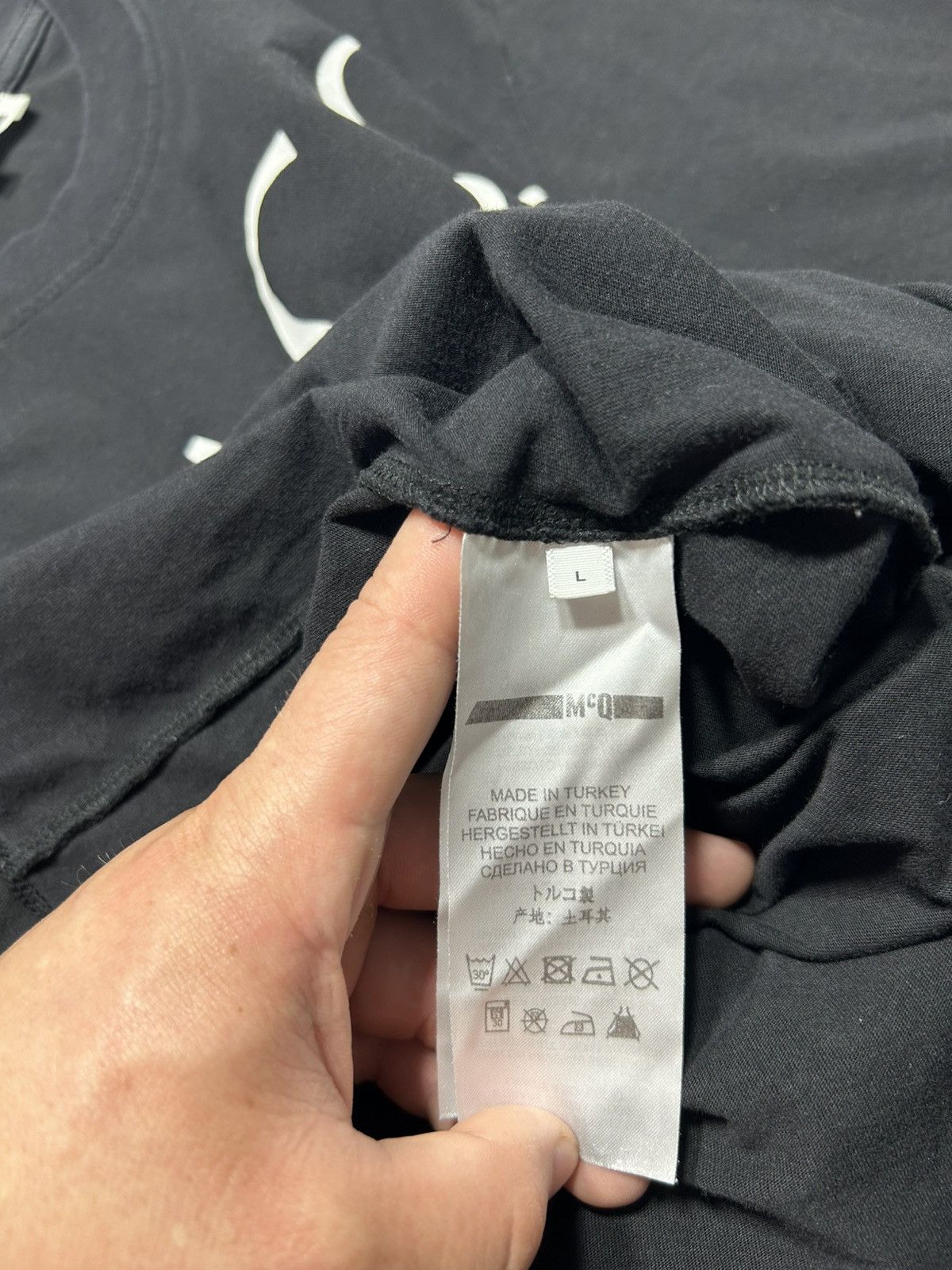 MCQ MCQ Alexander McQueen Logo Black T-Shirt Size L Size US L / EU 52-54 / 3 - 9 Thumbnail