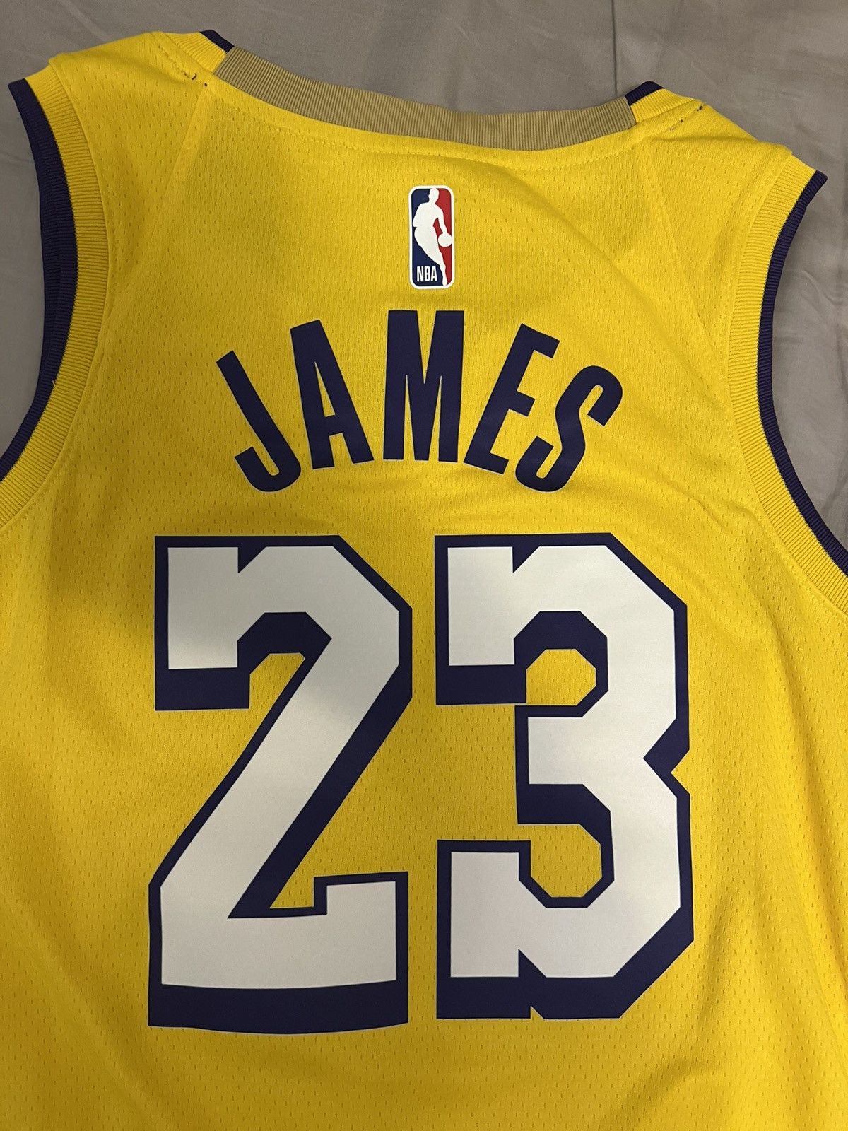 NBA Lebron James LA Lakers City jersey Size US M / EU 48-50 / 2 - 8 Thumbnail