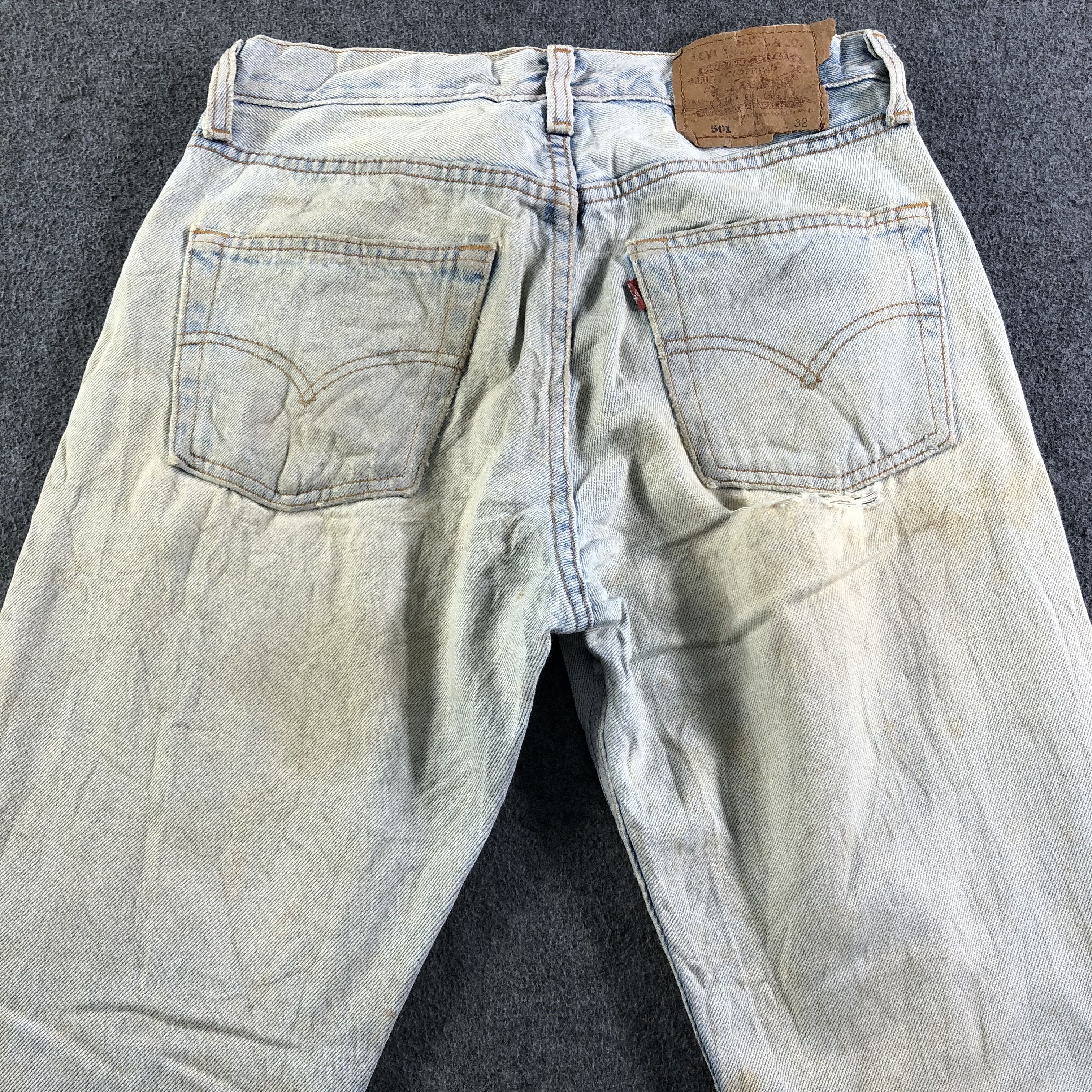 Levi's Vintage Light Wash Levis 501 Jeans-J3947 Size US 28 / EU 44 - 4 Thumbnail