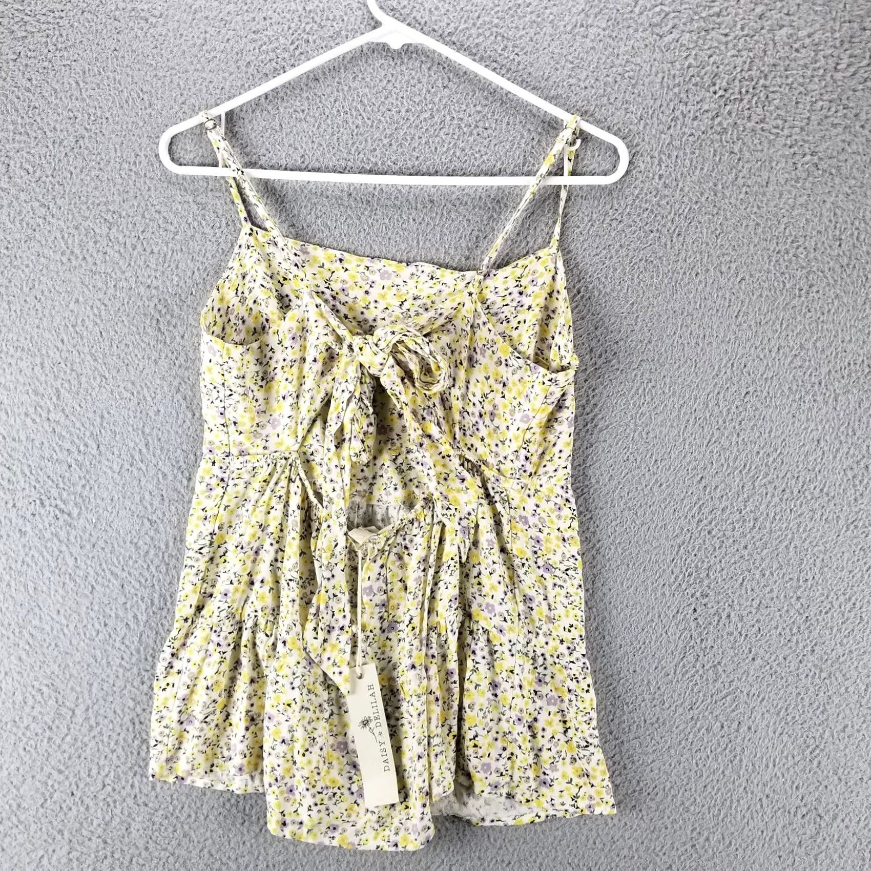 Vintage Daisy & Delilah Tank Top Women Medium Yellow Floral Print Sleeveless Tie NWT Top Daisy & Delilah Tank Womens M Yellow Floral Shirt? Size M / US 6-8 / IT 42-44 - 2 Thumbnail