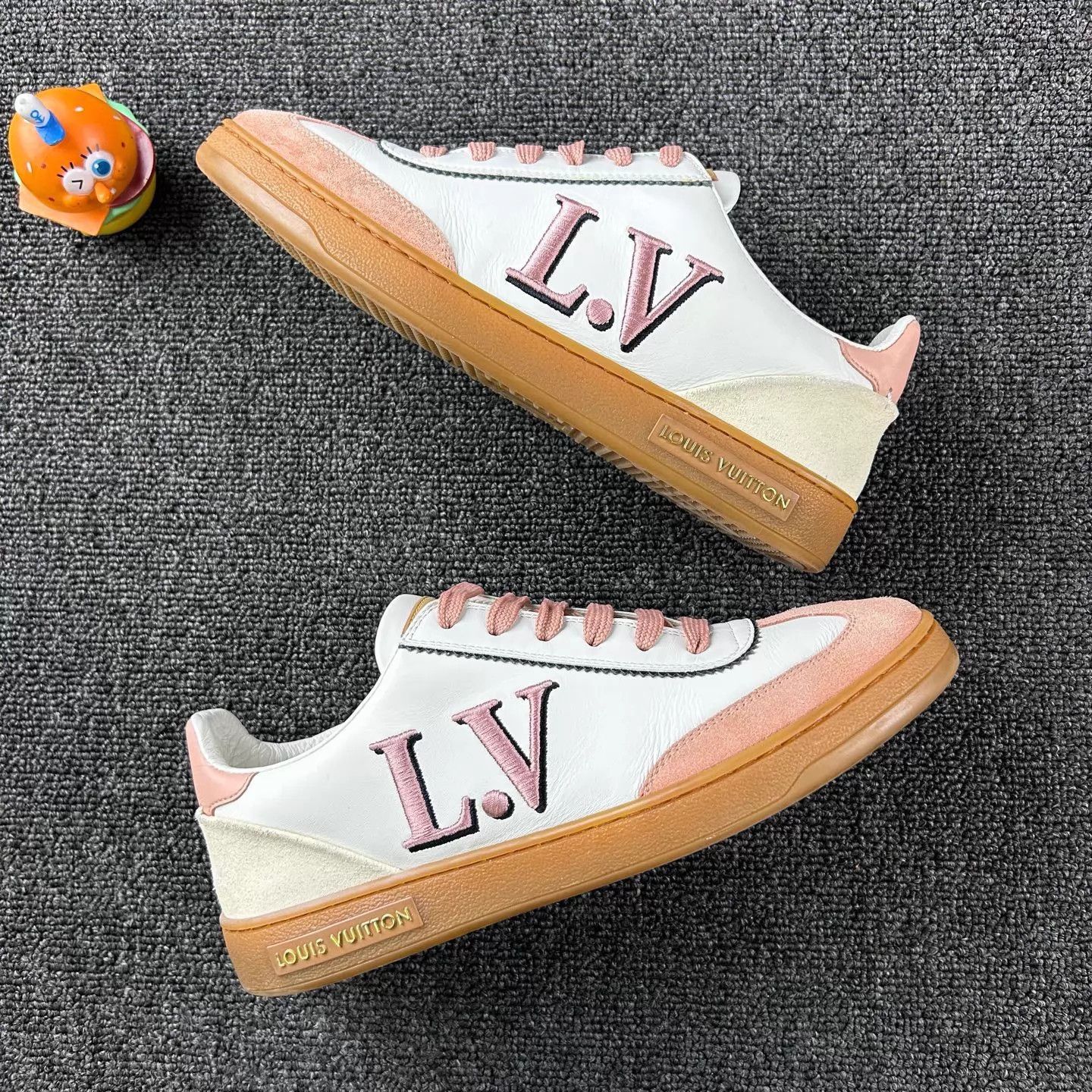 Louis Vuitton LV Pink Trainer Women's 38 Size US 7.5 / IT 37.5 - 4 Thumbnail