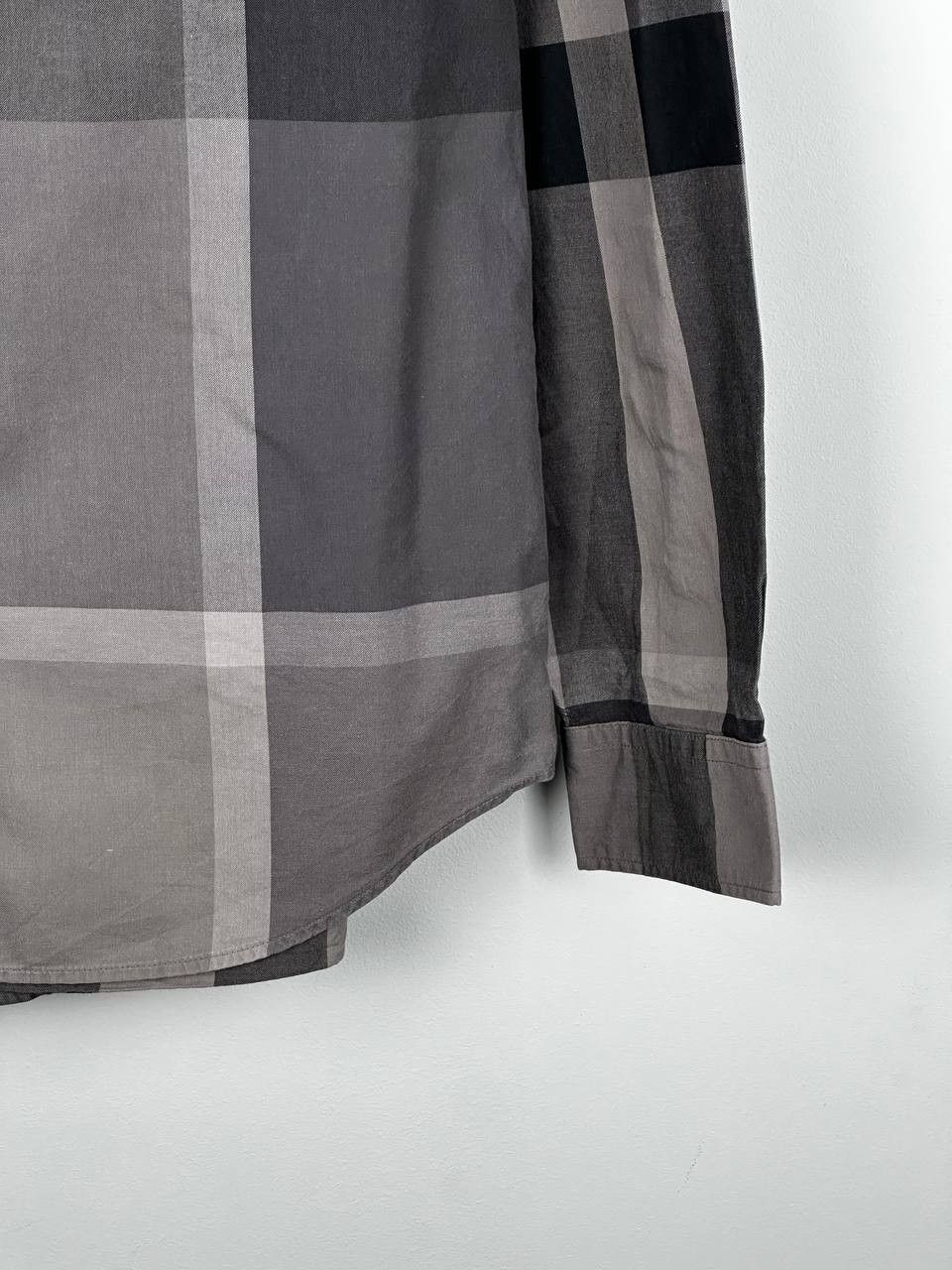 Burberry Luxury Burberry Nova Check Dark Long Sleeve Shirt Size US L / EU 52-54 / 3 - 5 Thumbnail