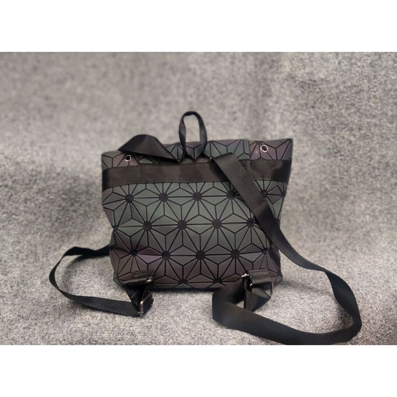 Issey Miyake Issey Miyake Bao Bao Japan Design Geometric Prism Holographic Backpack Flap PVC Size ONE SIZE - 5 Thumbnail