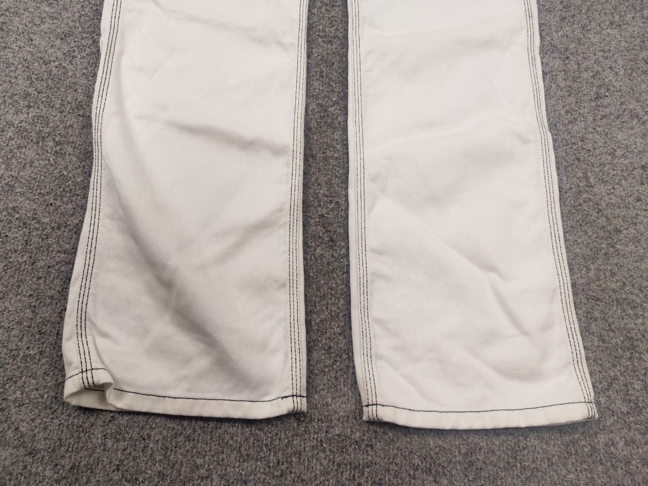 Carhartt Wip Carhartt Wip Chalk White Canvas Trouser Pants Vintage Style Size US 32 / EU 48 - 4 Thumbnail