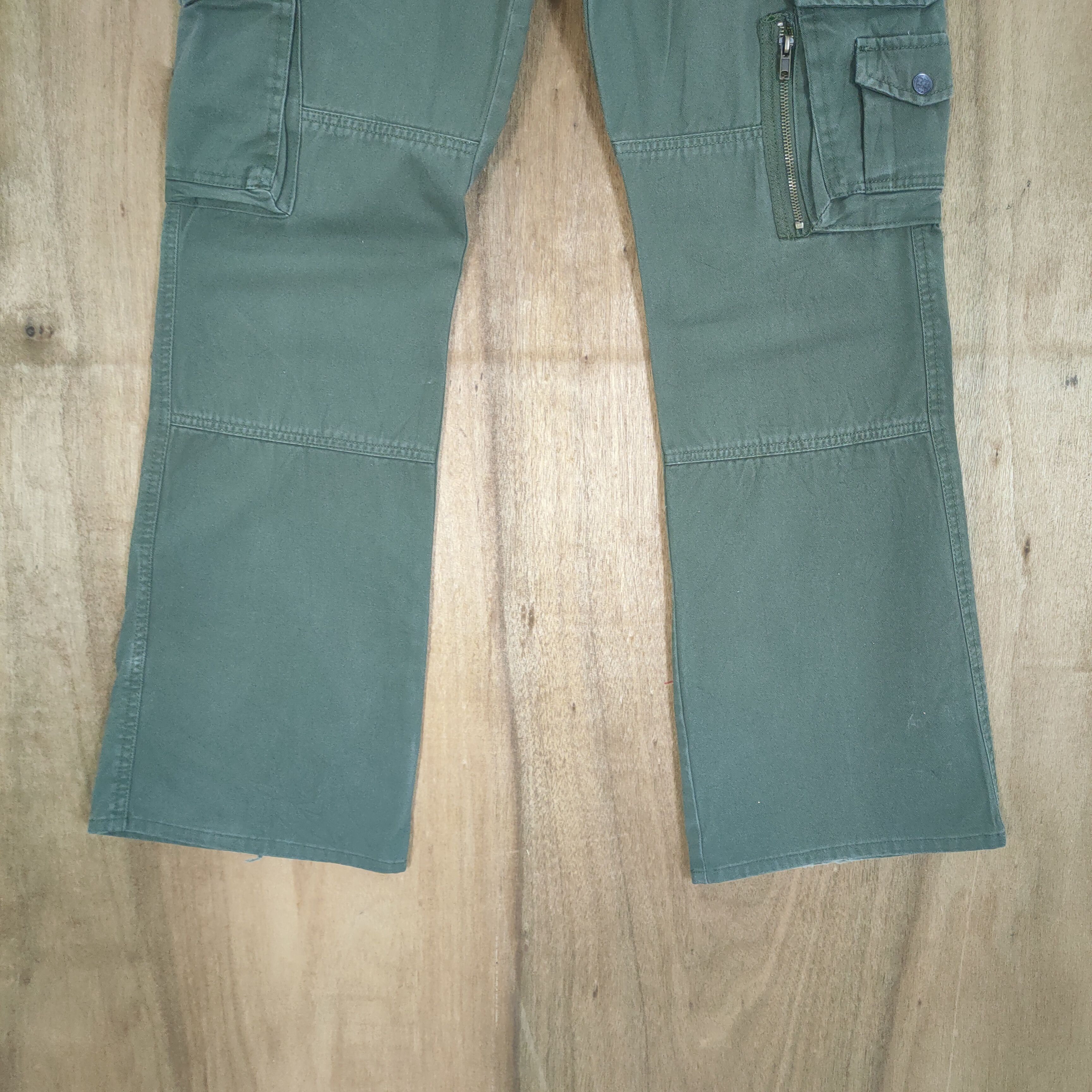 Roots ROOT THREE GREEN FLARED CARGO PANTS Size US 33 - 3 Thumbnail