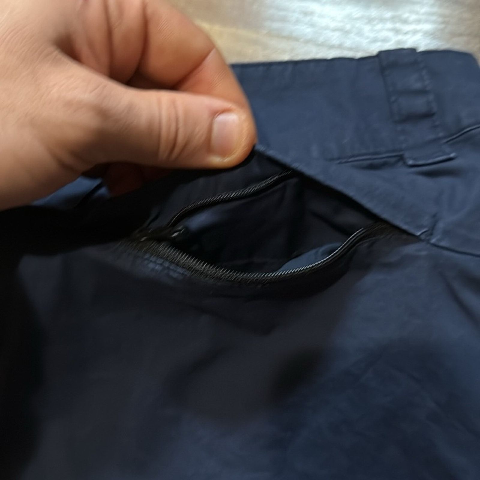 Nike Nike Tech Woven Shorts Size US 32 / EU 48 - 4 Thumbnail