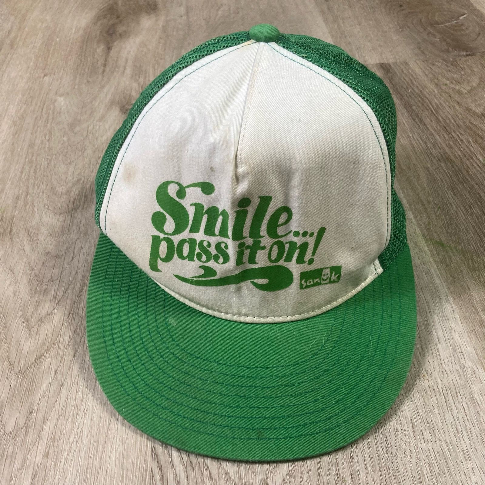 Sanuk Vintage Sanuk "Smile... pass it on!" Trucker Hat Size ONE SIZE - 1 Thumbnail