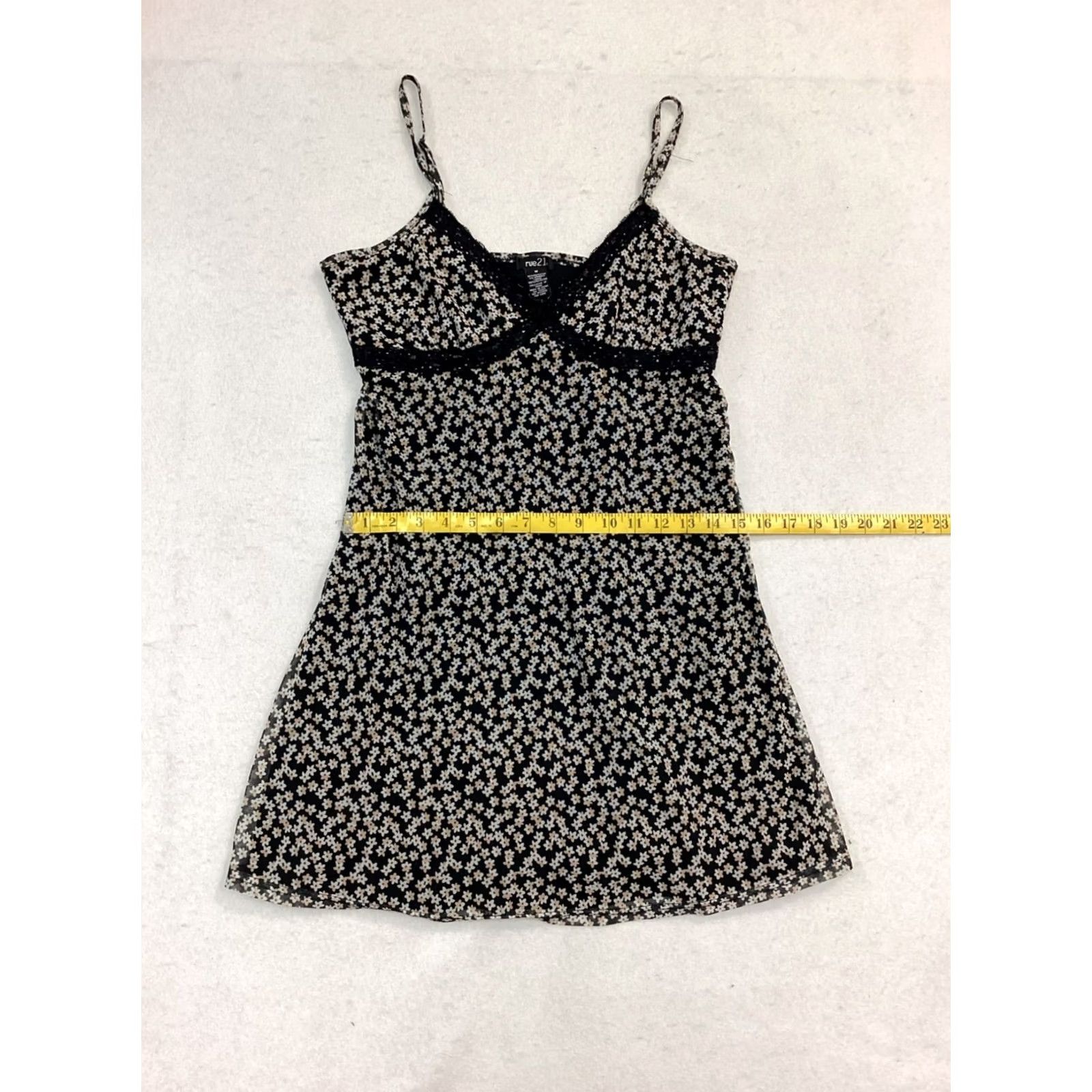 Vintage Rue21 Women Tank Top - 2118 Tank Womens Medium Black Polyester Spandex Floral Print Sheer Layer Like New Size M / US 6-8 / IT 42-44 - 4 Thumbnail