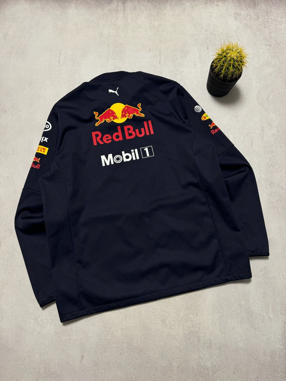 Puma × Red Bull Vintage Puma Red Bull Jacket Racing Aston Martin F1 Big Logo Size US XXL / EU 58 / 5 - 10 Thumbnail