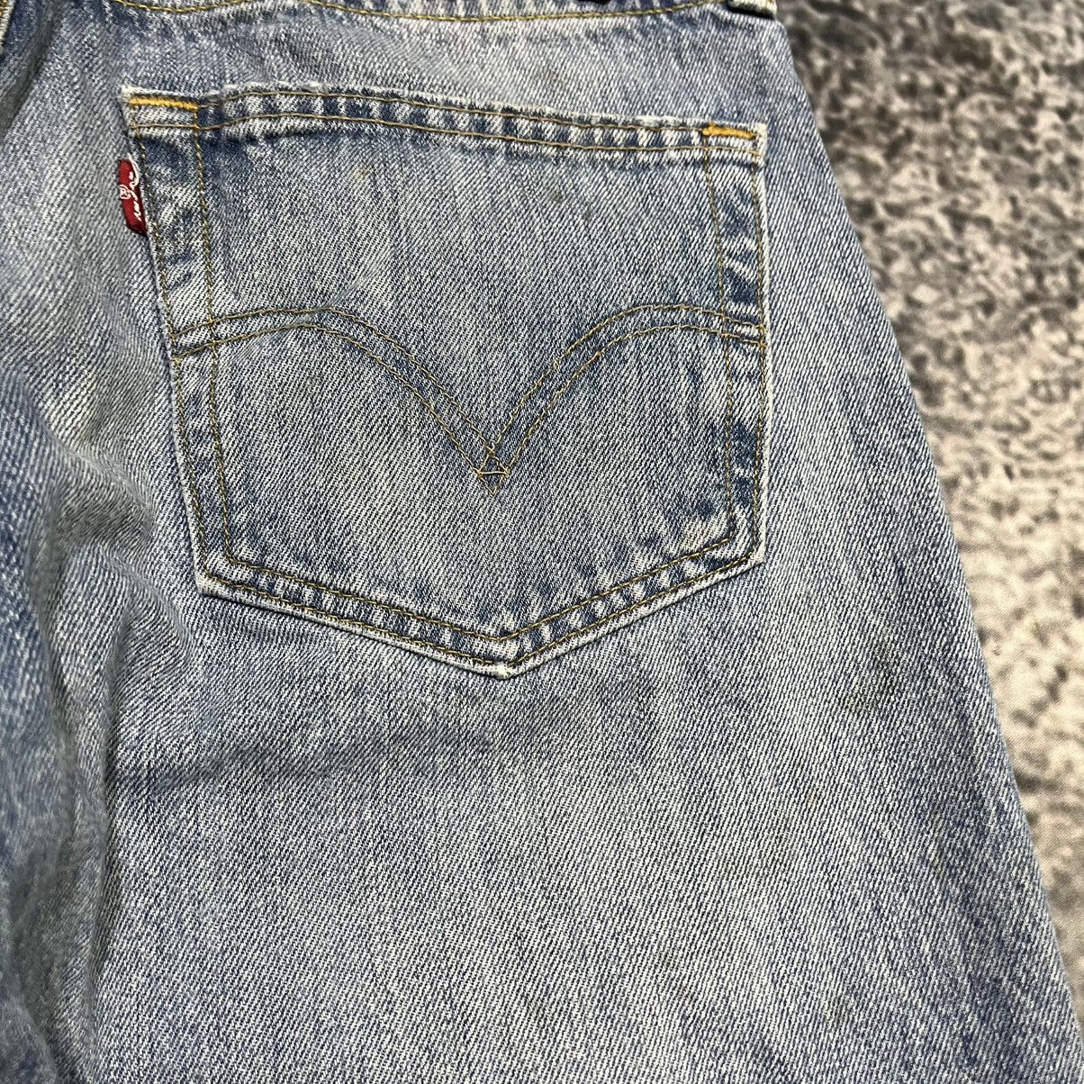 Levi's Vintage Levi's 501 Button Fly Blue Faded Baggy Skater Jeans Size US 34 / EU 50 - 6 Thumbnail