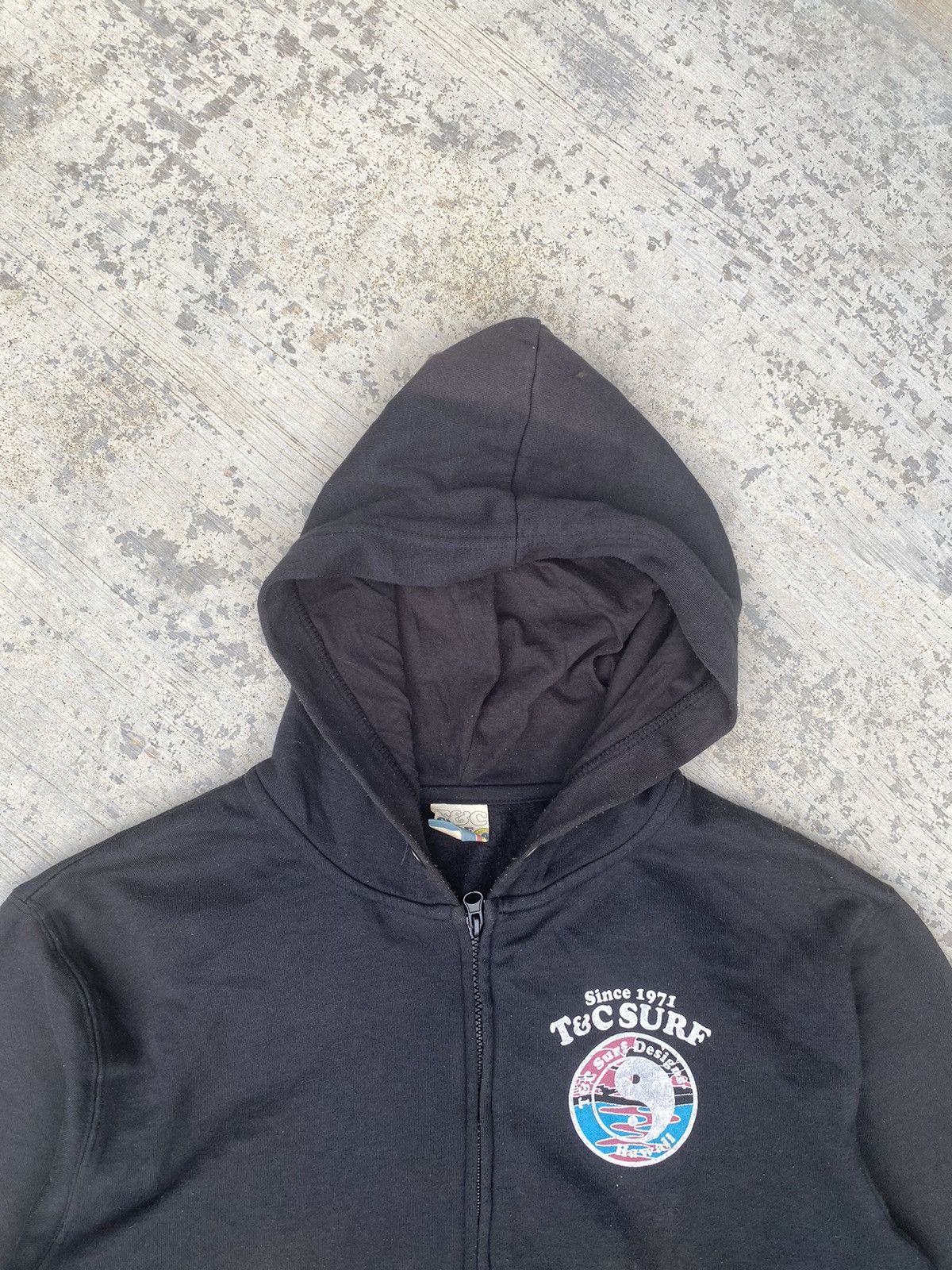 Vintage T&C Surf design big logo zip up sun faded hoodies Size US L / EU 52-54 / 3 - 3 Thumbnail