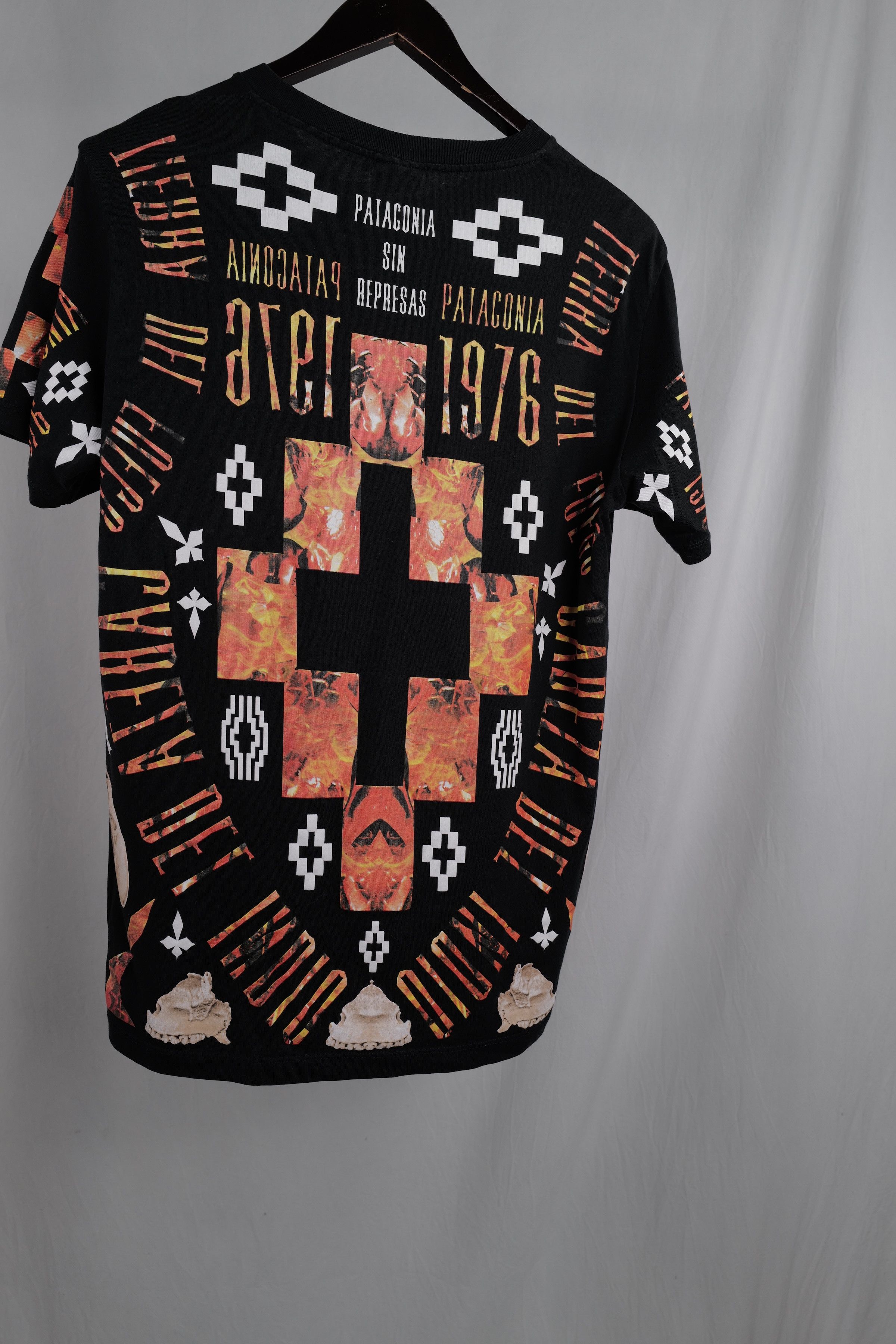 Marcelo Burlon Marcelo Burlon T-Shirt Size US M / EU 48-50 / 2 - 9 Thumbnail