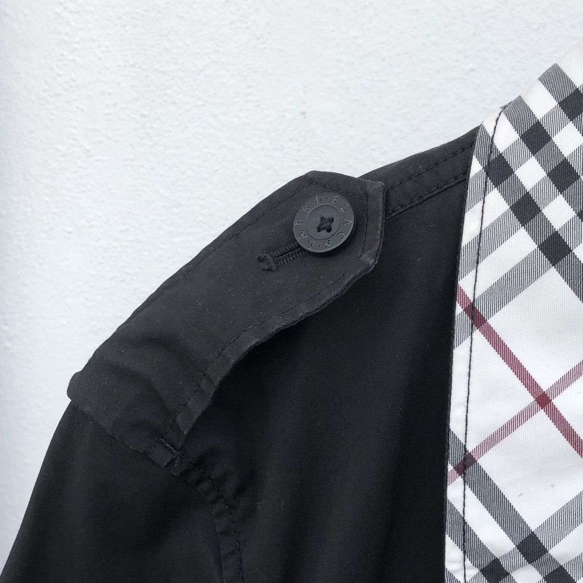 Burberry Burberry Black Label Button Zip Up Jacket Size US M / EU 48-50 / 2 - 3 Thumbnail