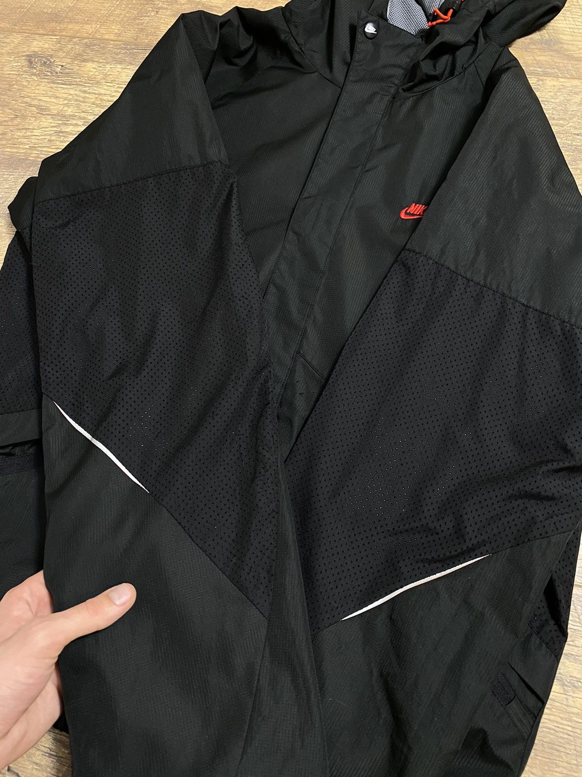 Nike Nike MAX LTD Windbreaker Jacket (Size L) Size US L / EU 52-54 / 3 - 11 Thumbnail