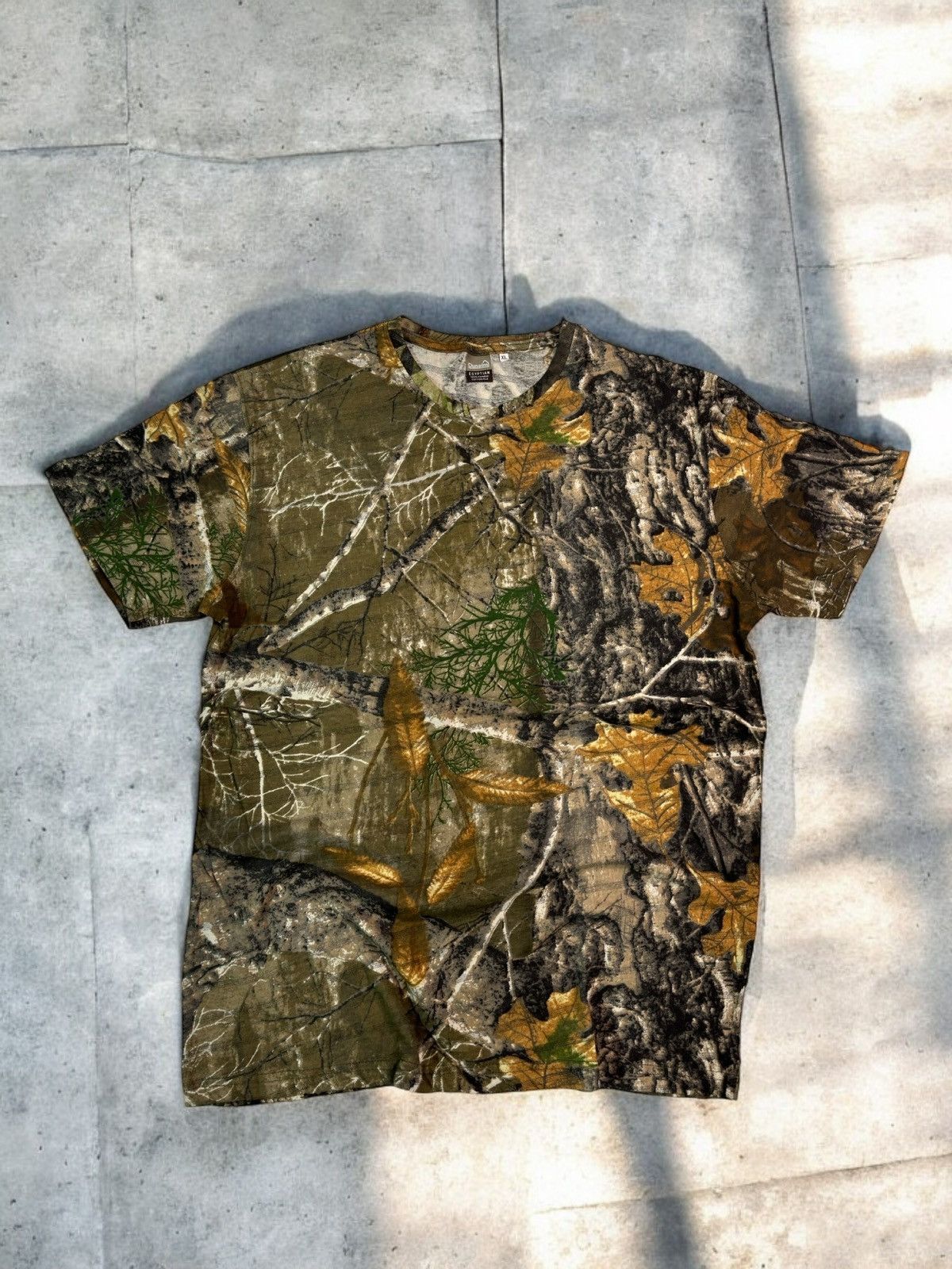 Japanese Brand × Mossy Oaks × Realtree Realtree mossy oaks tee outdoor camo swag skater y2k vintage Size US XL / EU 56 / 4 - 1 Thumbnail