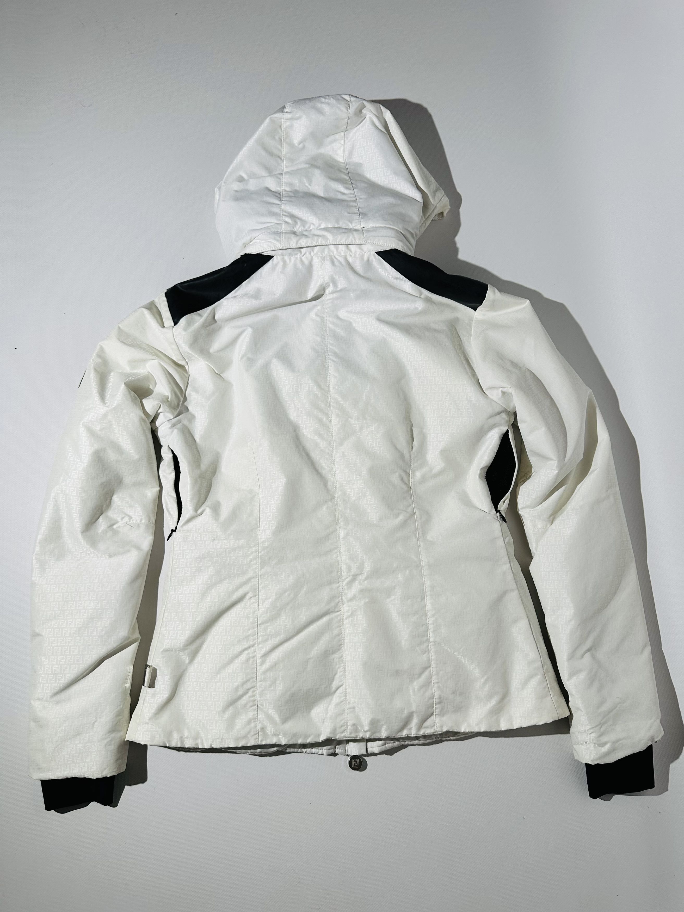 Fendi × Vintage Fendi Ski jacket woman vintage Size M / US 6-8 / IT 42-44 - 3 Thumbnail