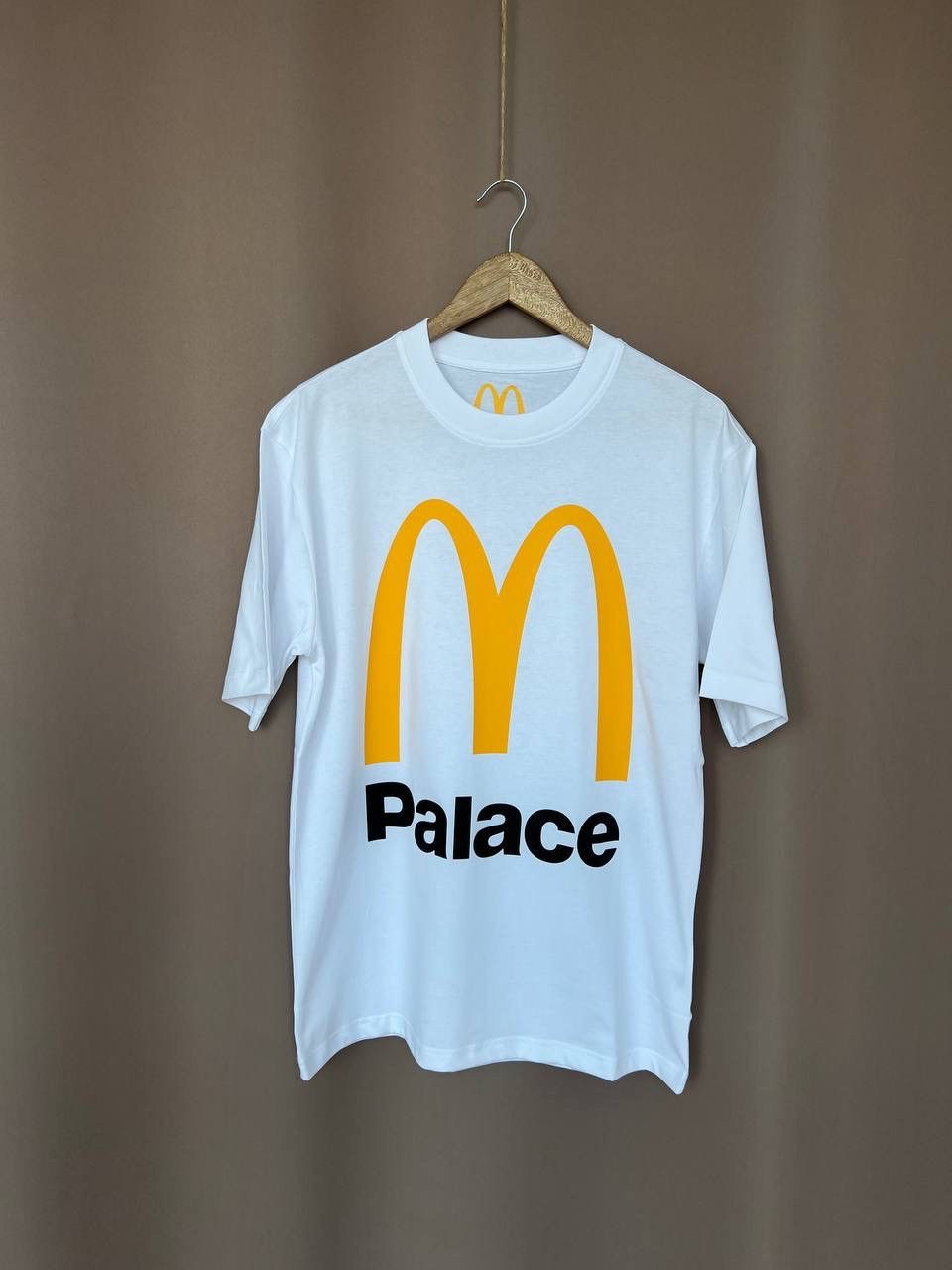 Palace Palace x McDonald's Logo T-Shirt Limited Fashion Size M Size US M / EU 48-50 / 2 - 1 Thumbnail