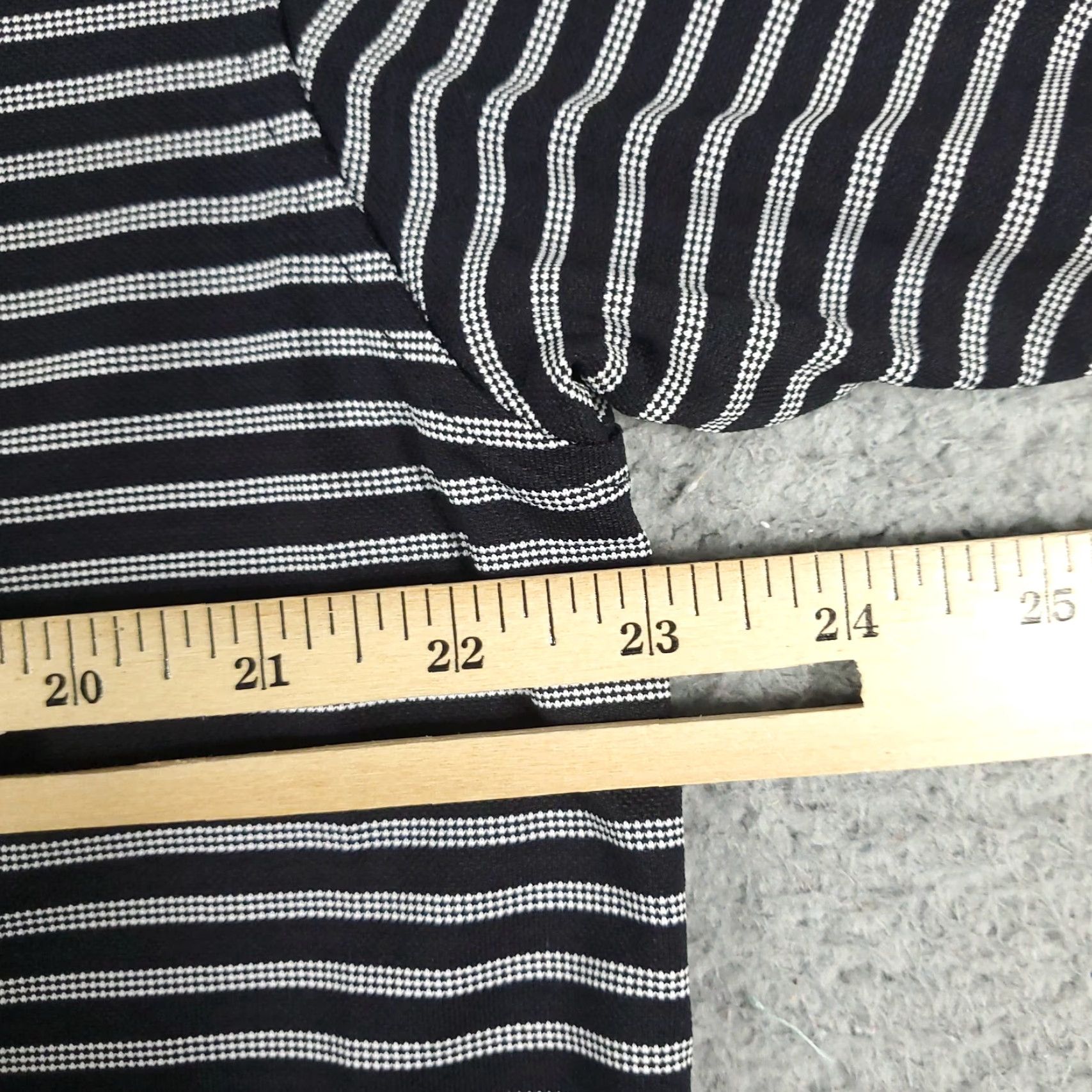 Vintage Greg Norman Polo Shirt Mens L Black Striped Shark Golf Casual Short Sleeve Polo Size US L / EU 52-54 / 3 - 6 Thumbnail