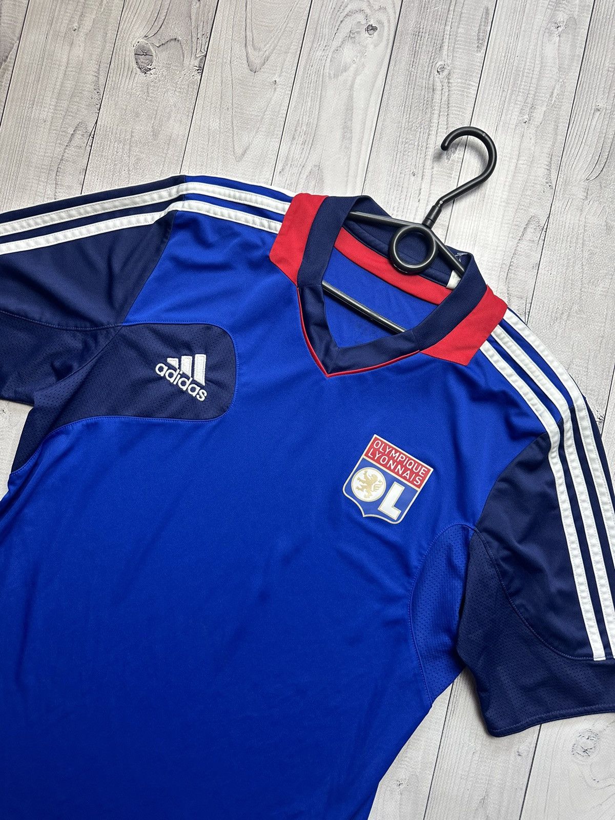 Adidas × Vintage Vintage adidas olympique Lyonnais Lyon soccer jersey M Size US M / EU 48-50 / 2 - 2 Thumbnail