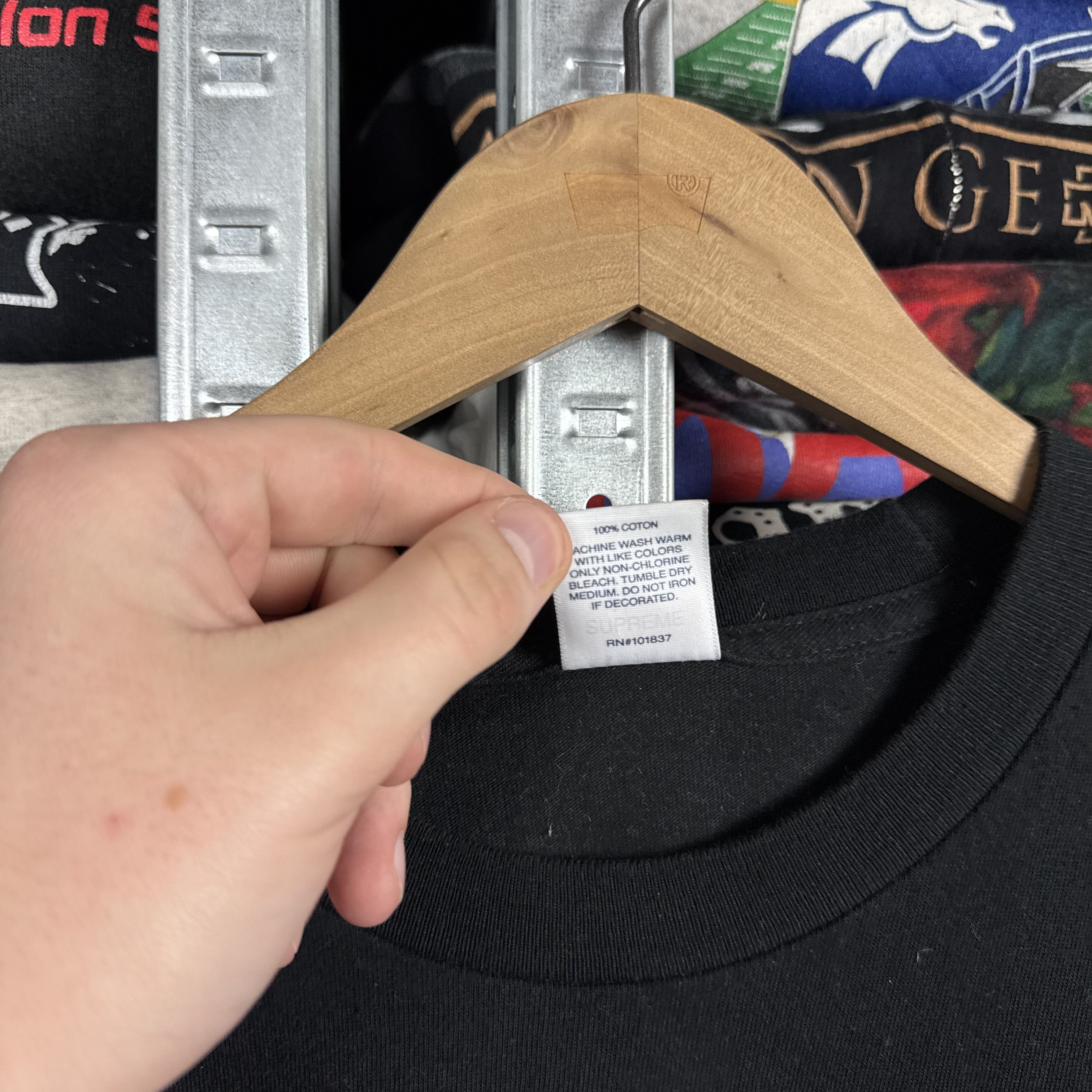 Supreme FW22 SUPREME TRADEMARK T-SHIRT TEE SIZE MEDIUM Size US M / EU 48-50 / 2 - 4 Thumbnail