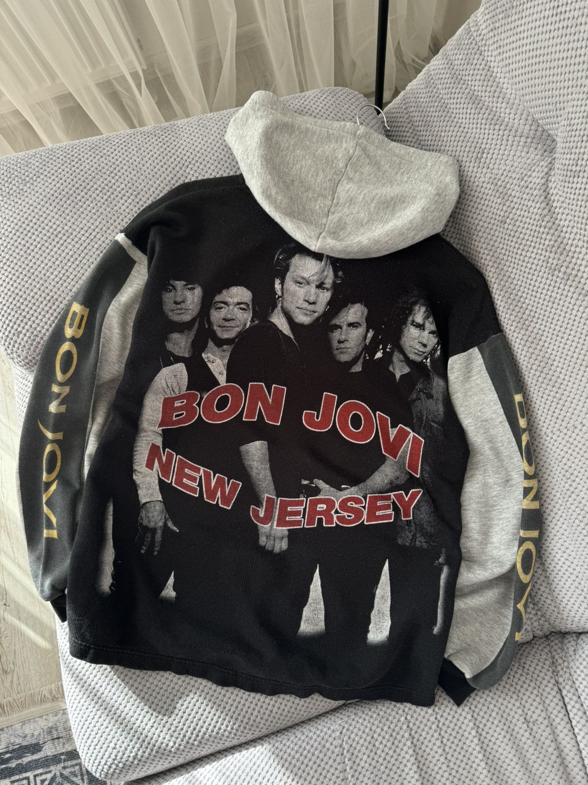Bon Jovi Bon Jovi New Jersey Vintage 1990 Hoodie Size US M / EU 48-50 / 2 - 2 Thumbnail
