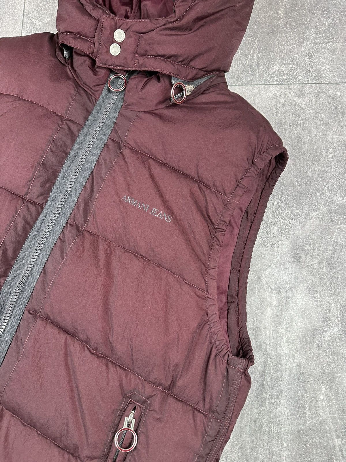 Emporio Armani Armani Jeans Luxury Burgundy Light Vest Size US L / EU 52-54 / 3 - 7 Thumbnail