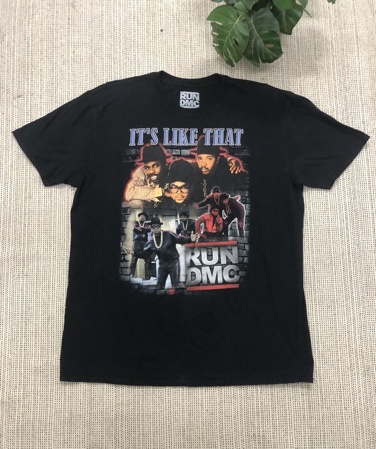 RUN DMC × Rap Tees RUN DMC IT’S LIKE THAT BLACK TEE Size US XL / EU 56 / 4 - 2 Thumbnail