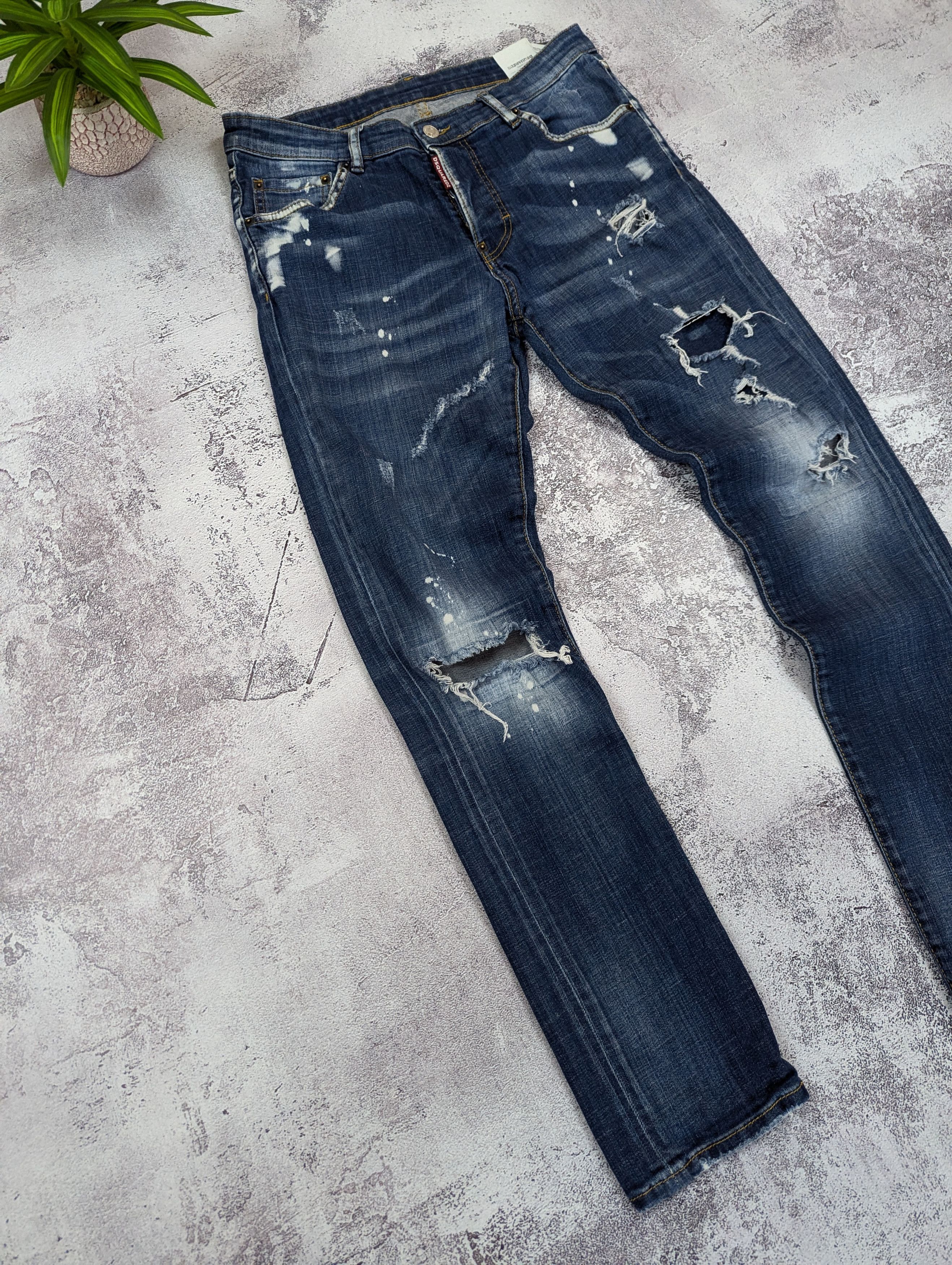 Dsquared2 Dsquared2 Skinny Dan Distressed Jeans Size US 33 - 6 Thumbnail