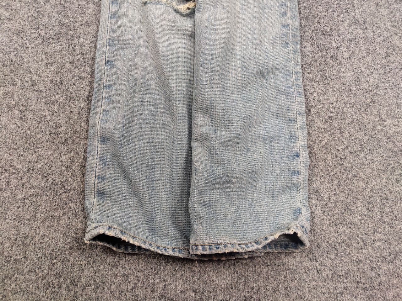 Levi's Vintage Levis 549 Baggy Light Wash Distressed Denim Jeans Size US 34 / EU 50 - 6 Thumbnail