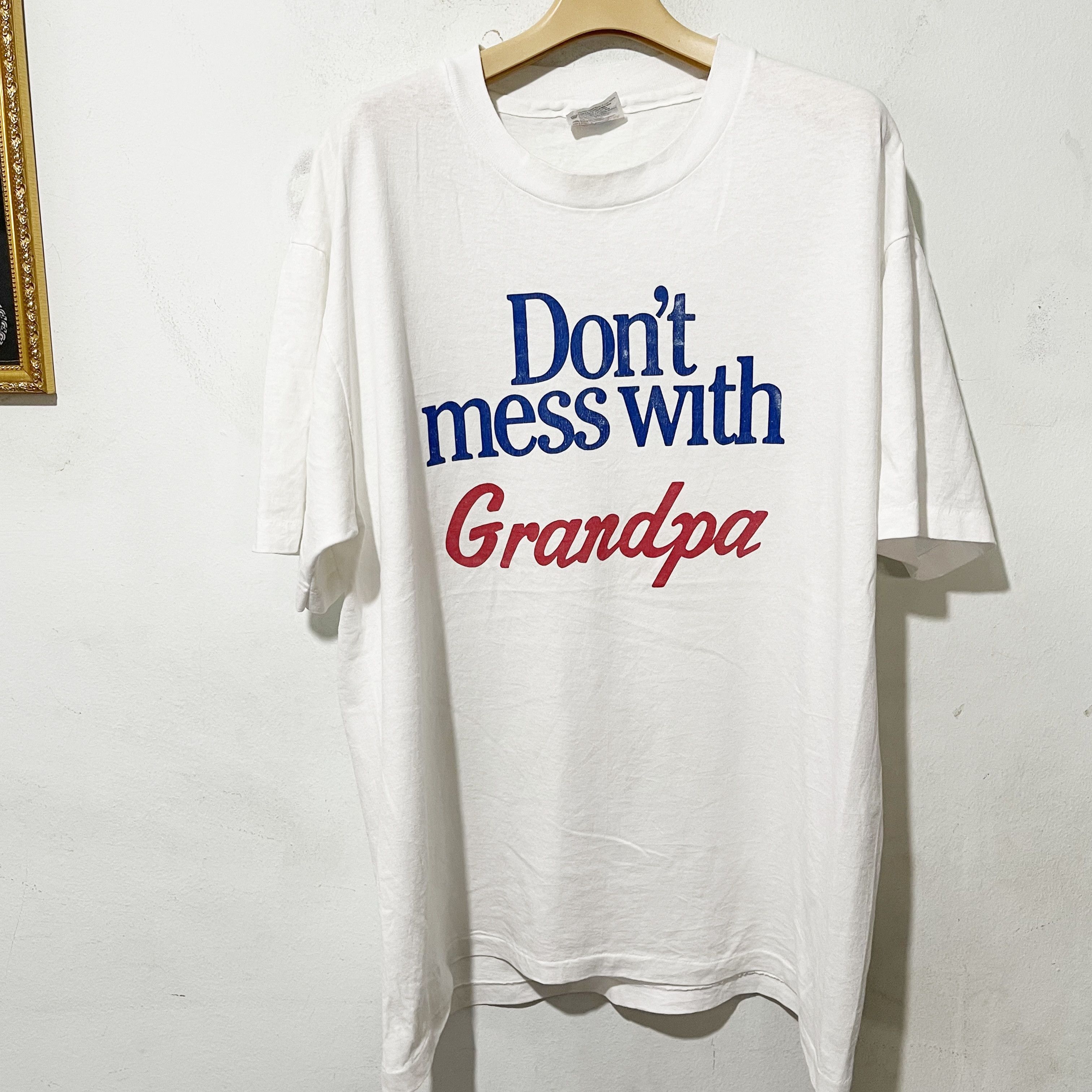 Vintage Vintage 90s Don’t Mess With Grandpa T-Shirt Size US L / EU 52-54 / 3 - 1 Thumbnail