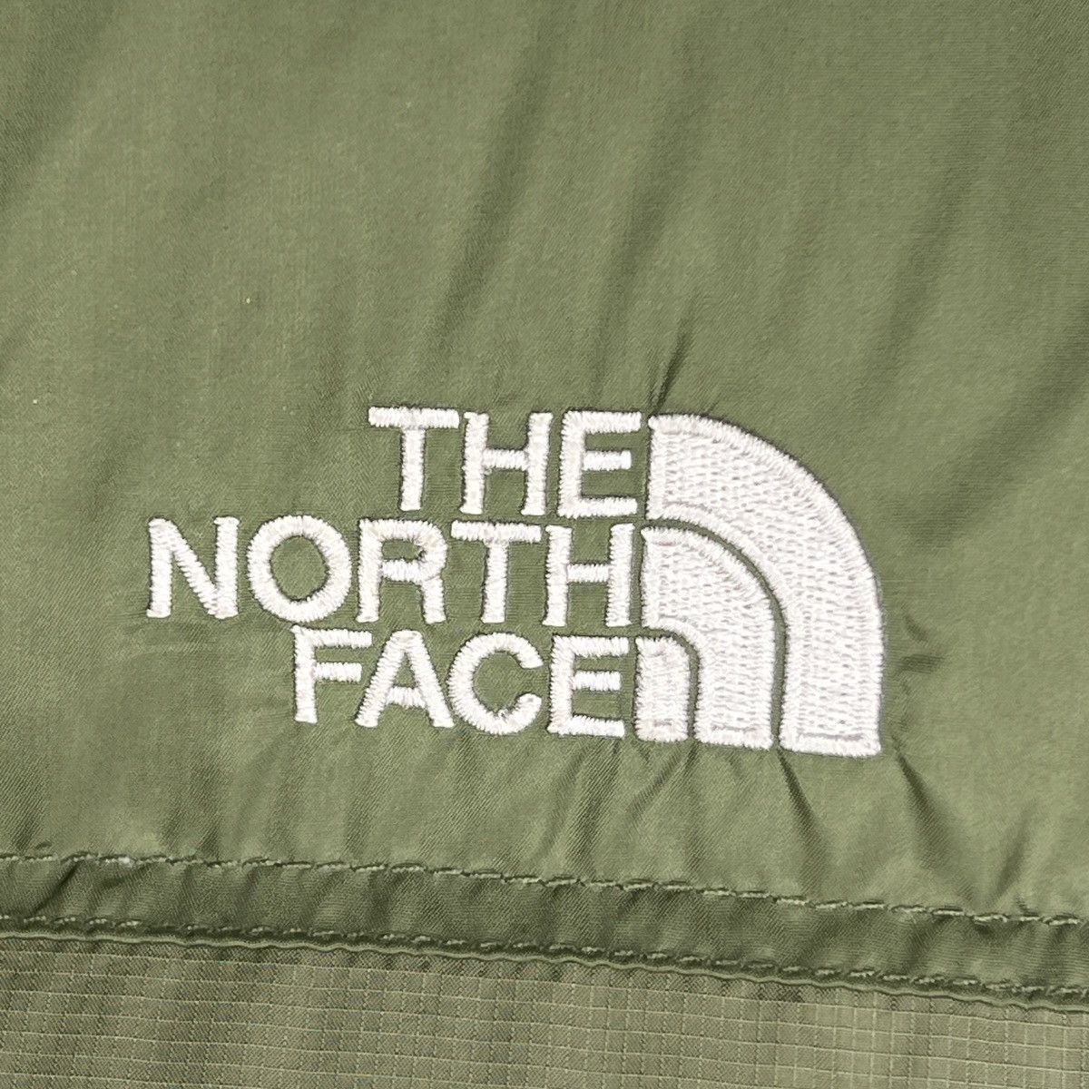 The North Face The North Face Puffer Vest Nuptse 700 Gilet Khaki Green Size US M / EU 48-50 / 2 - 12 Thumbnail