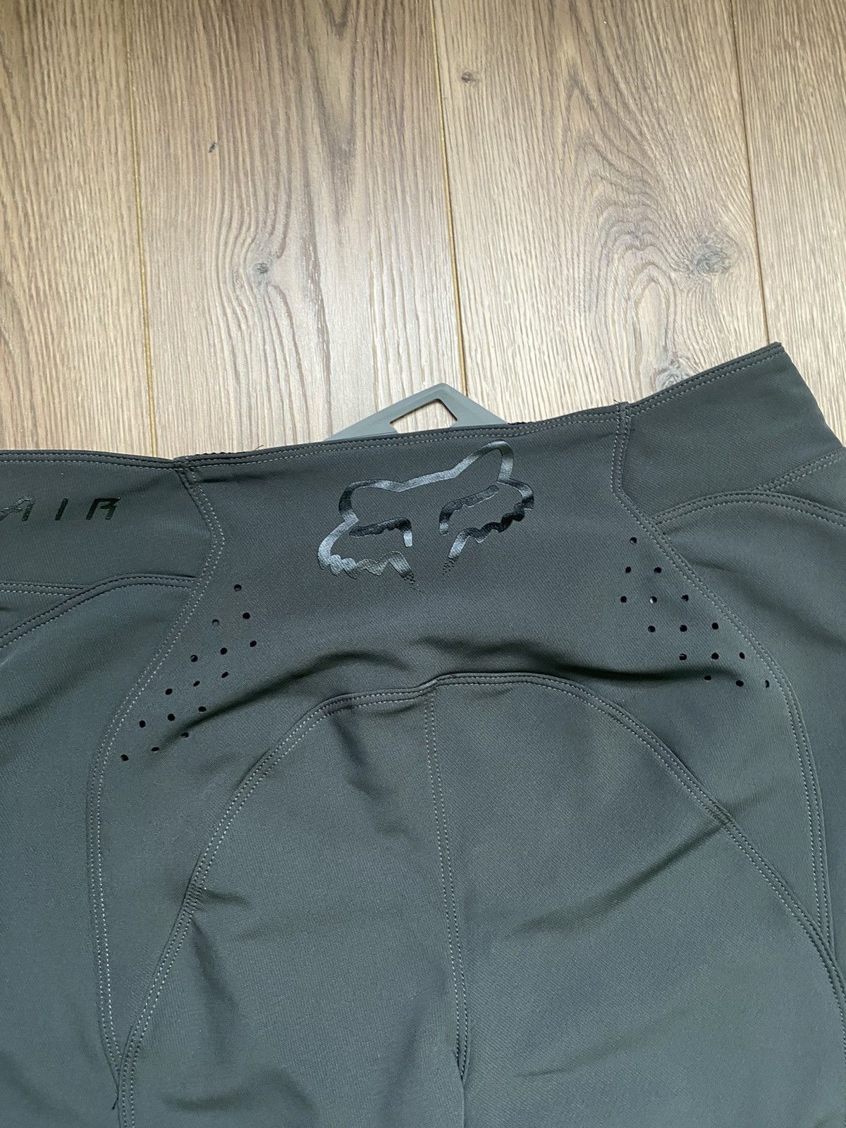 Fox Racing × Vintage Vintage Fox Racing Big Logo Grey Shorts Size 38 Size US 38 / EU 54 - 14 Thumbnail