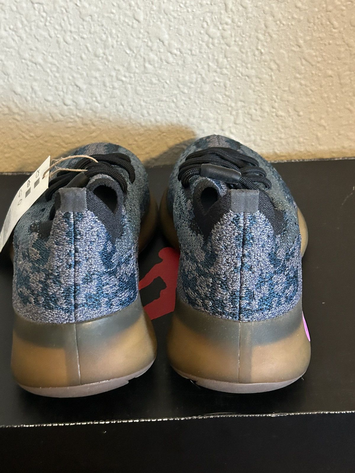 Yeezy Yeezy Boost 380 Covellite Size US 5.5 / IT 35.5 - 4 Thumbnail