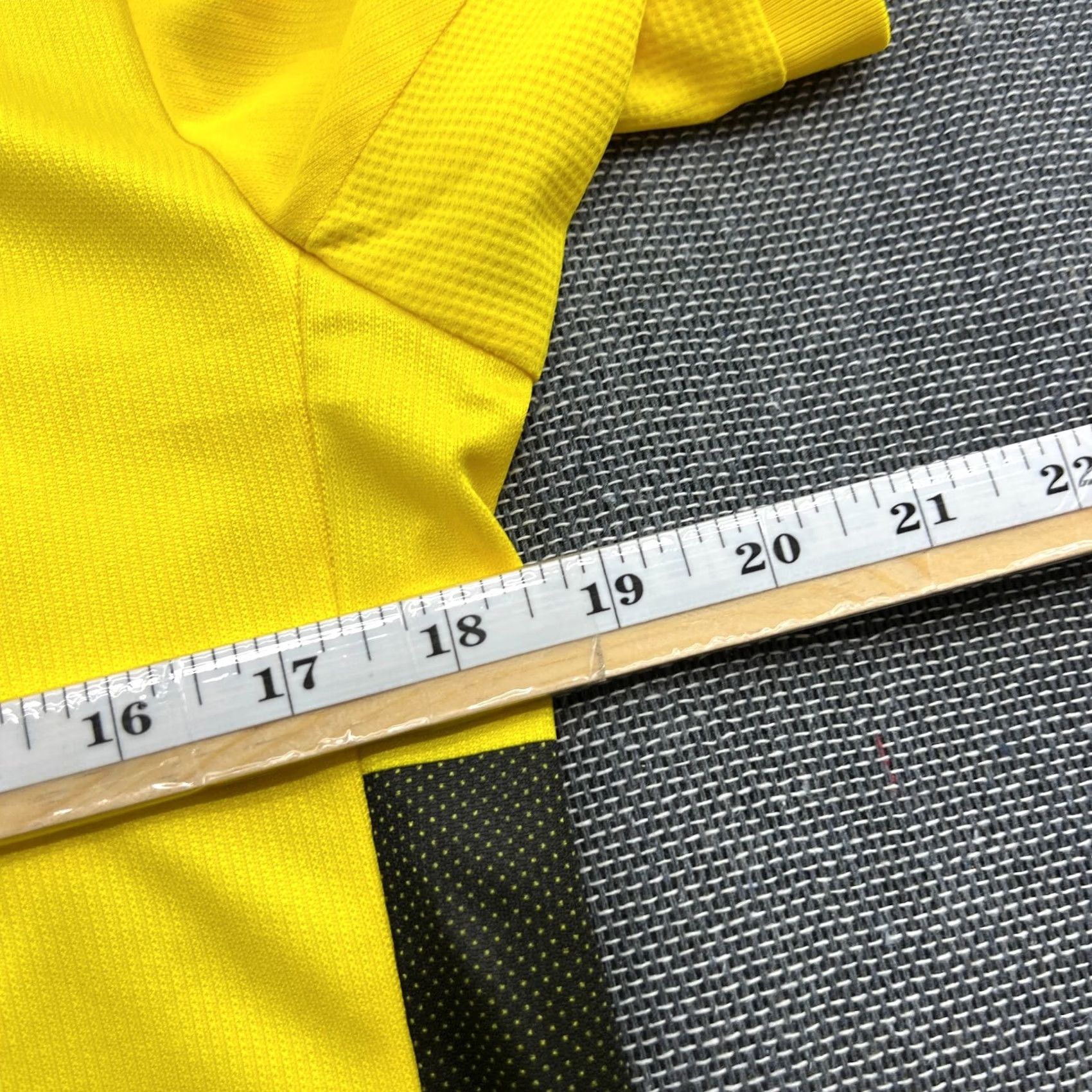 Puma PUMA Borussia Dortmund 2017 2018 Home Jersey T-Shirt Short Sleeve Round Neck XL Mens Multicolor Quick Dry BVB Athletic Football Shirt Size US XL / EU 56 / 4 - 3 Thumbnail