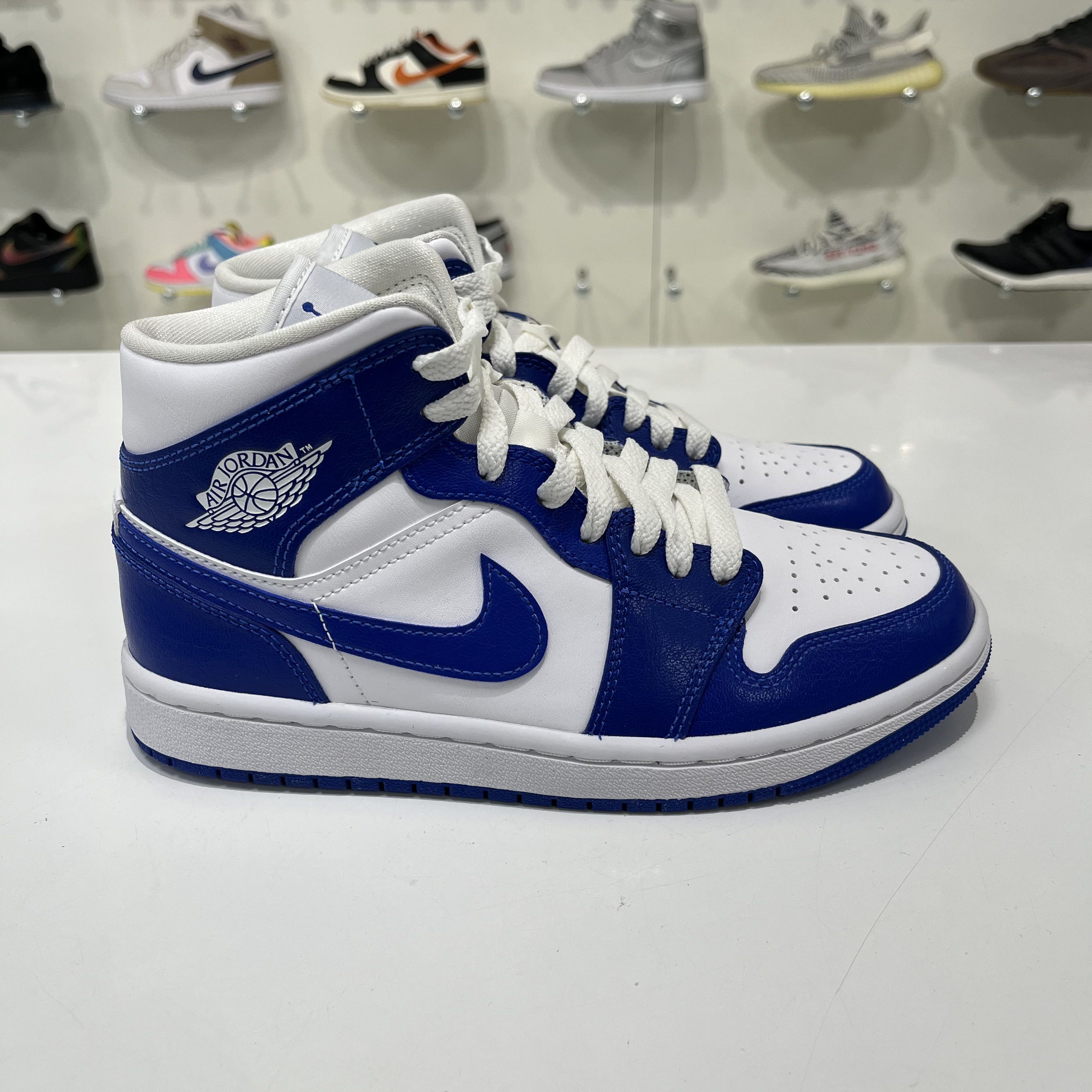 Nike Air Jordan 1 Mid Kentucky Blue (W) Size US 6.5 / EU 39-40 - 4 Thumbnail