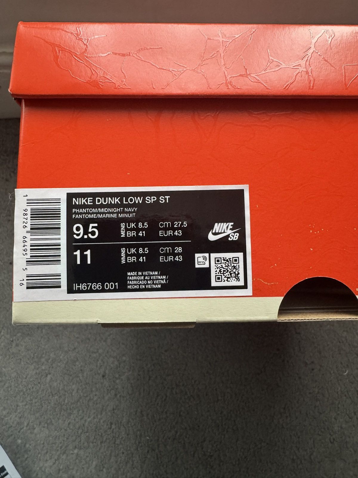 Nike Nike Dunk Low Stranger Things Size US 9.5 / EU 42-43 - 8 Thumbnail