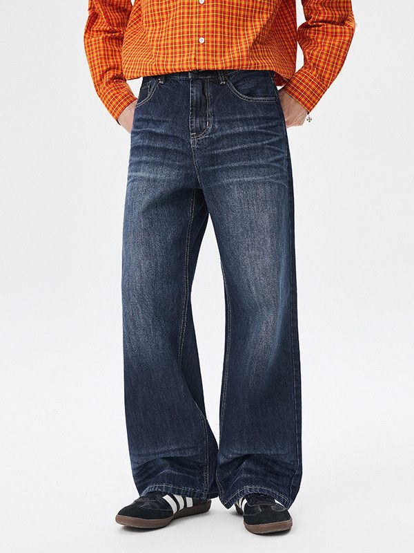 Vintage American Retro Loose Straight Jeans with Whiskering Size US 32 / EU 48 - 1 Thumbnail