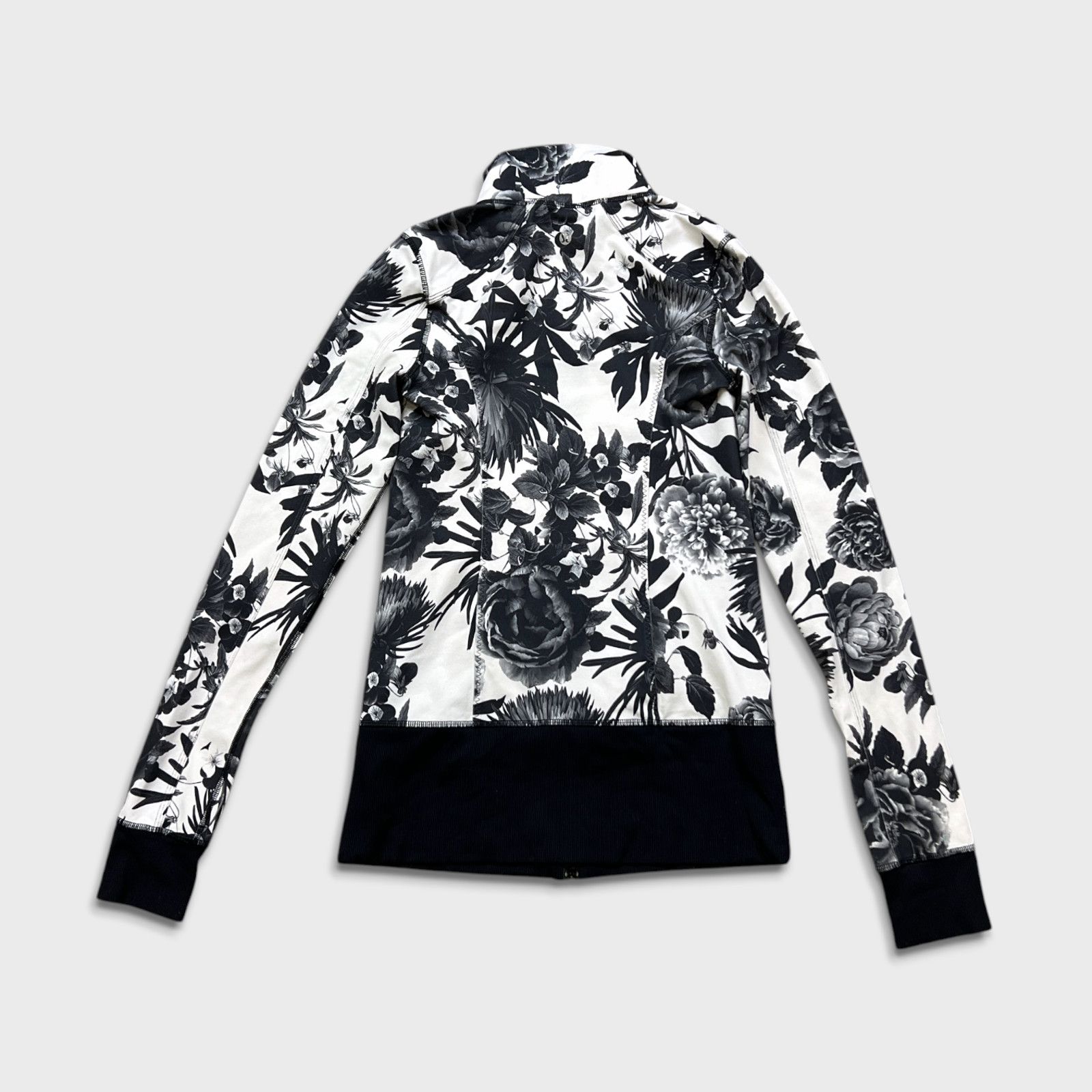 Lululemon Lululemon Nice Asana Jacket Floral Athletic Tracksuit Top Size S / US 4 / IT 40 - 5 Thumbnail