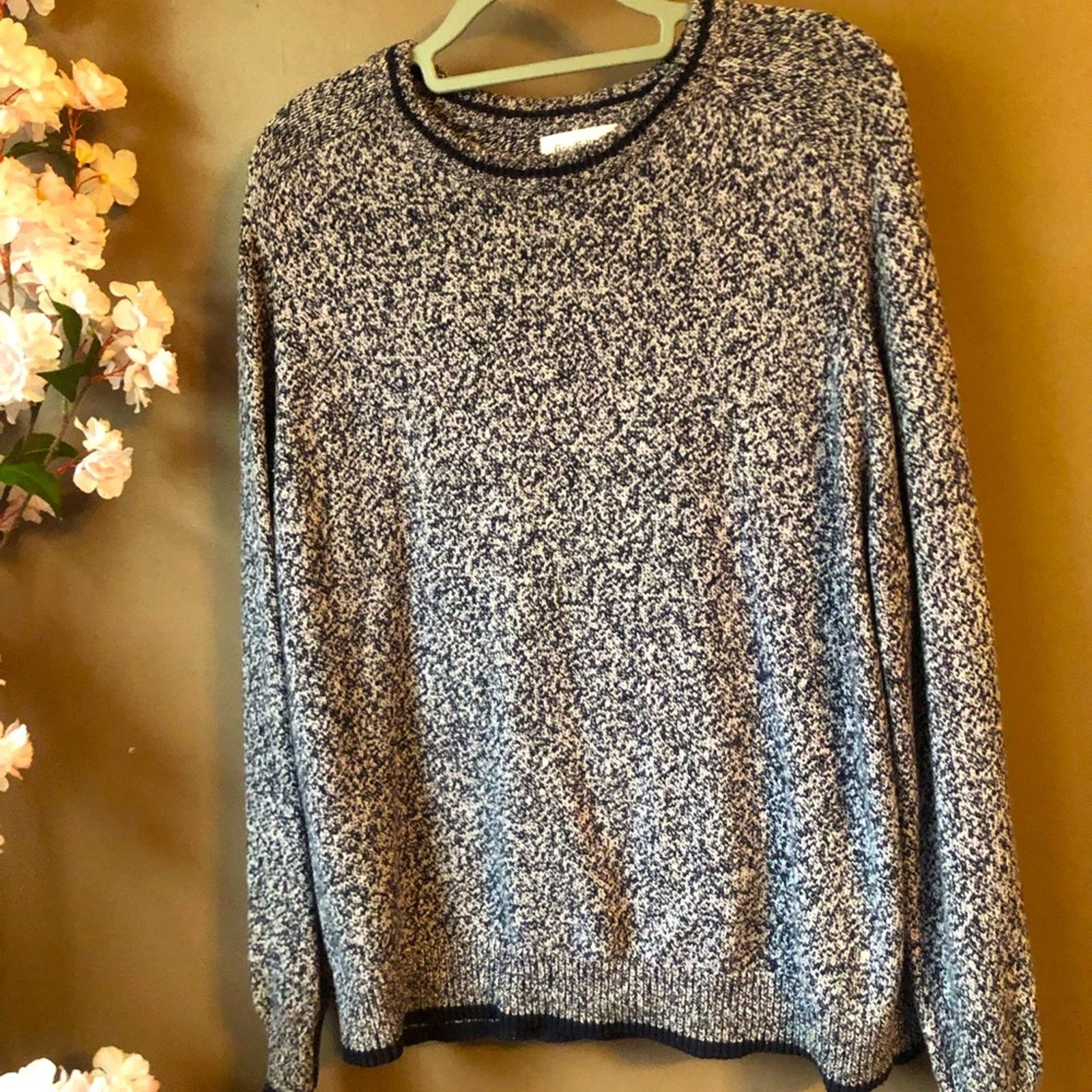 Other Preppy Crew neck sweater. Black and white size XL Size US XL / EU 56 / 4 - 1 Thumbnail