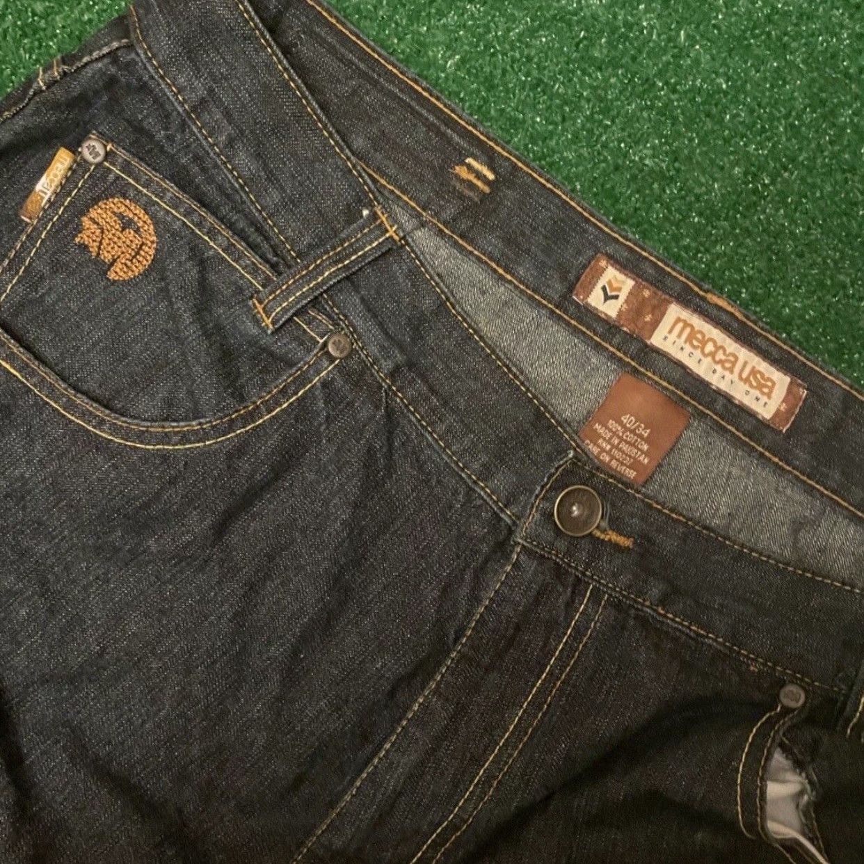 Vintage VINTAGE Mecca Baggy Jeans VTG Mens Size 40 Distressed Slouchy Wide-Leg Grunge Hip Hop Skater 34 In Inseam Men Size US 40 / EU 56 - 4 Thumbnail