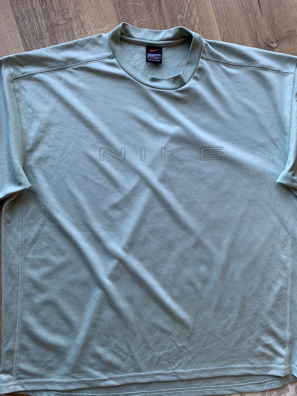 Nike × Vintage Vintage Nike big center logo t-shirt Size US XL / EU 56 / 4 - 3 Thumbnail