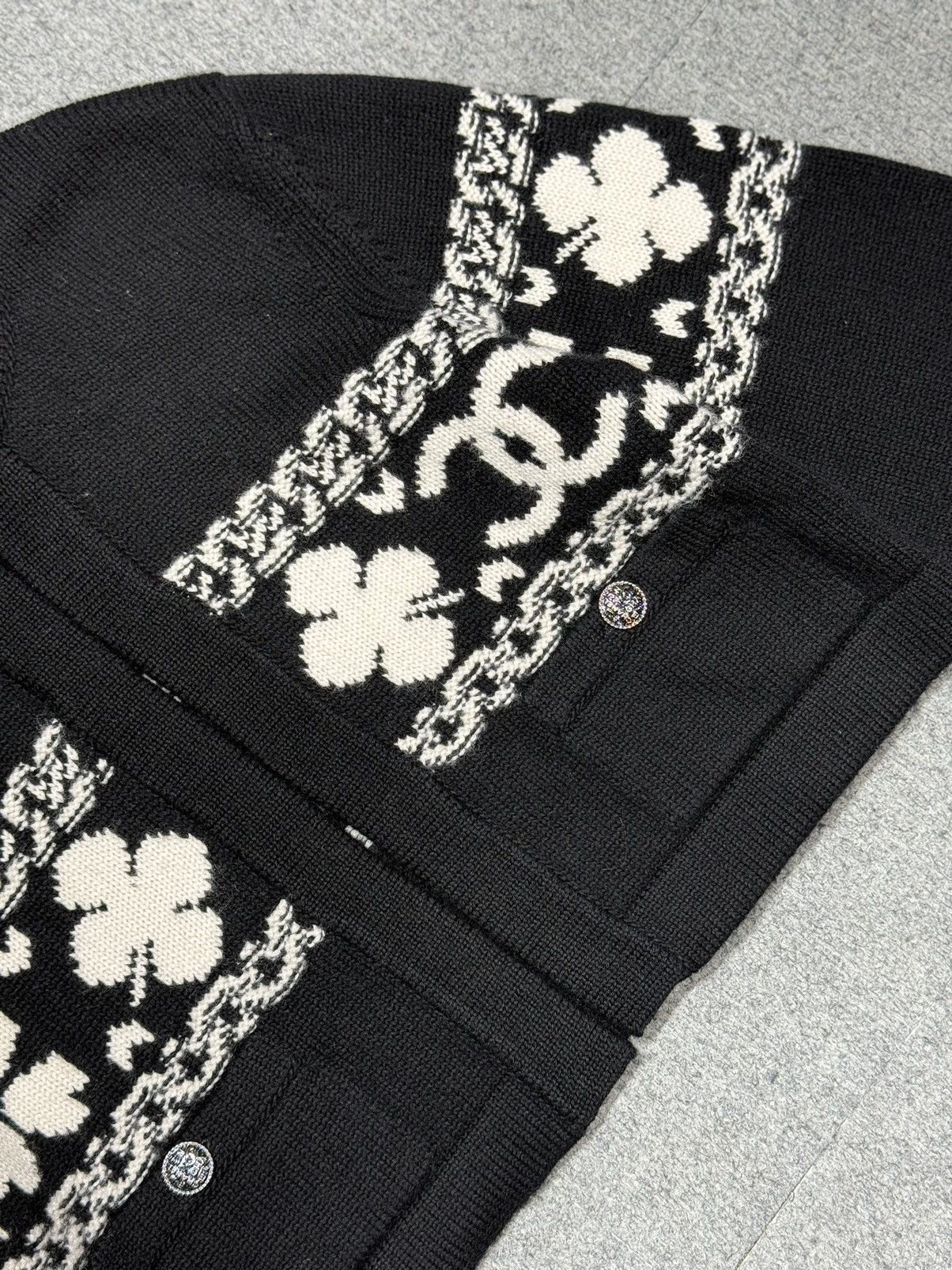 Chanel CHANEL Cashmere Blend Knit Jacket Ski Knit Size S / US 4 / IT 40 - 7 Thumbnail