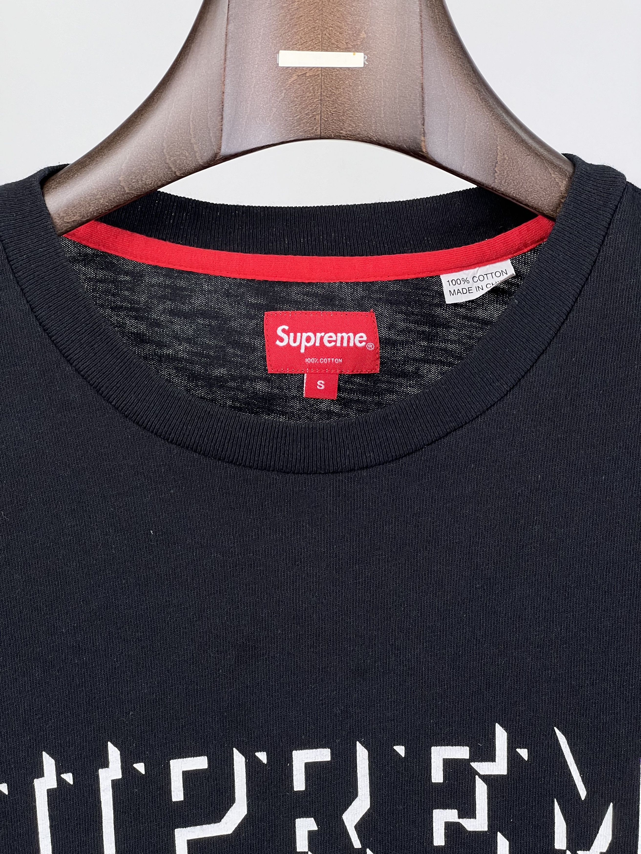 Supreme Brand New LOGO L/S Top Black Size US S / EU 44-46 / 1 - 9 Thumbnail