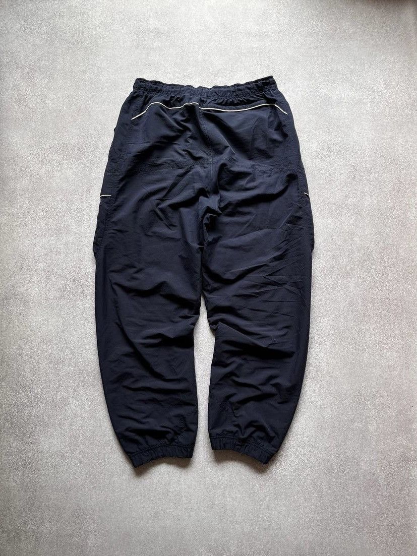 Nike × Vintage Vintage Nike Swoosh Nylon Baggy Trackpants Y2K XL Size US 36 / EU 52 - 4 Thumbnail