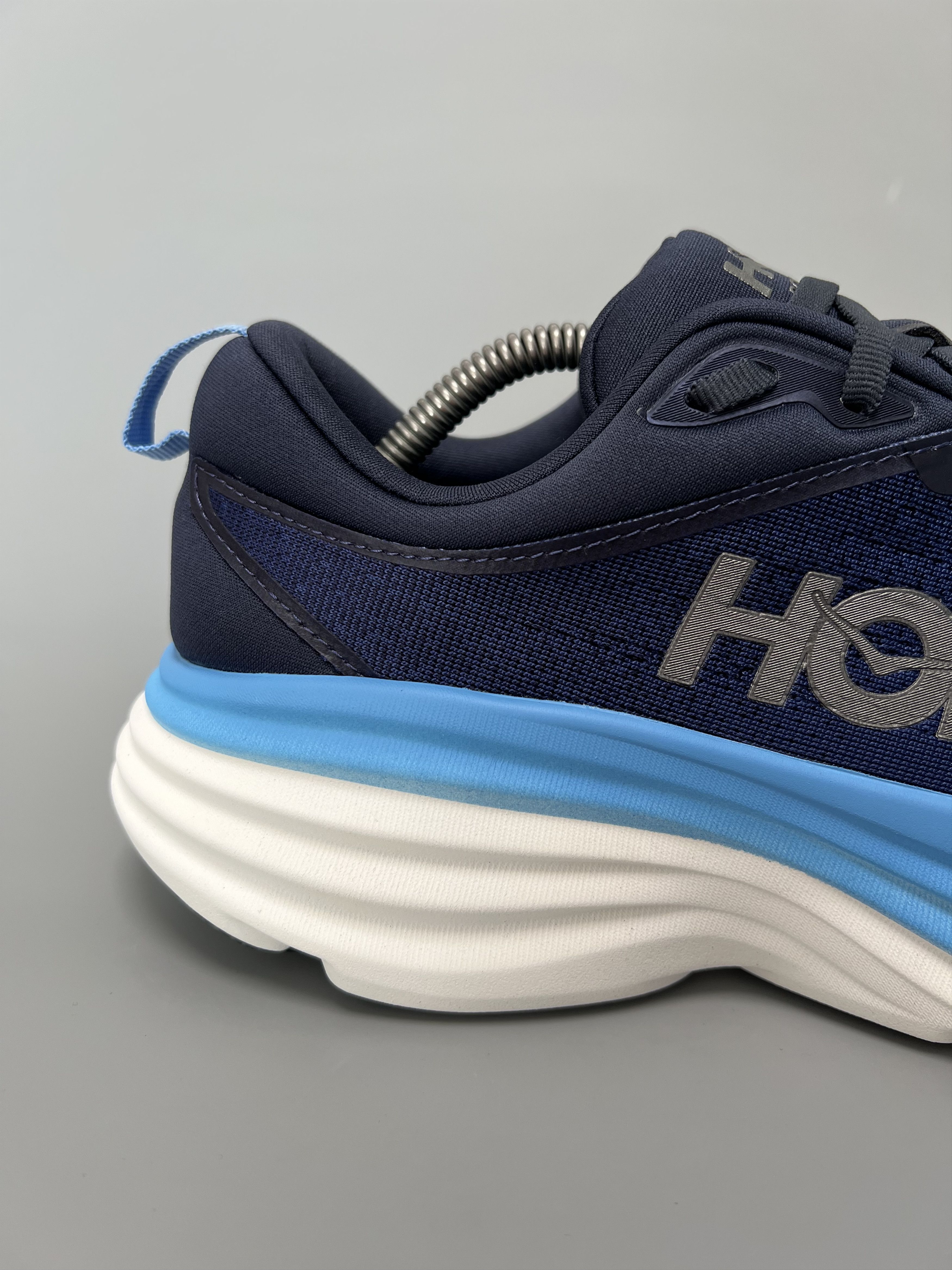 Hoka 9D Hoka One One Bondi 8 Running Shoes Men's 1123202-OSAA Size US 9 / EU 42 - 12 Thumbnail